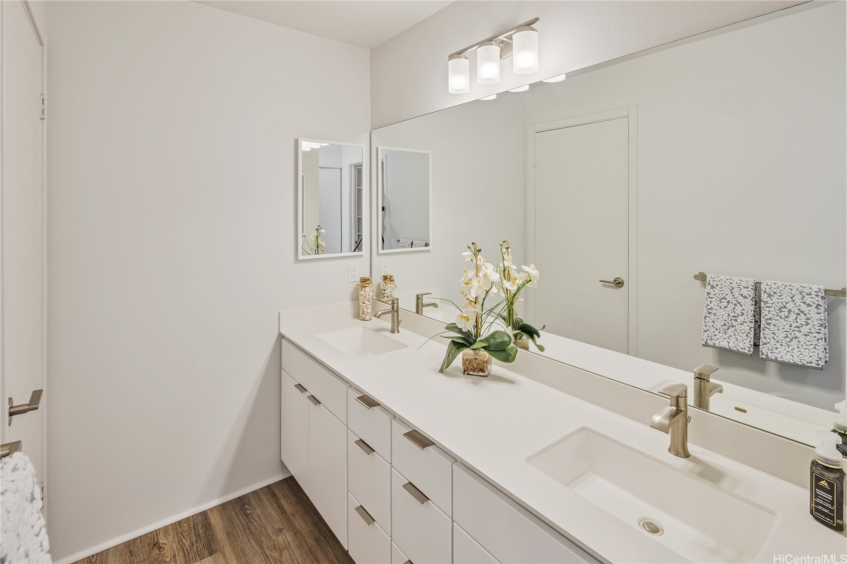 Ewa Beach, Hawaii, 96706, United States, 3 Bedrooms Bedrooms, ,3 BathroomsBathrooms,Residential,For Sale,1987921