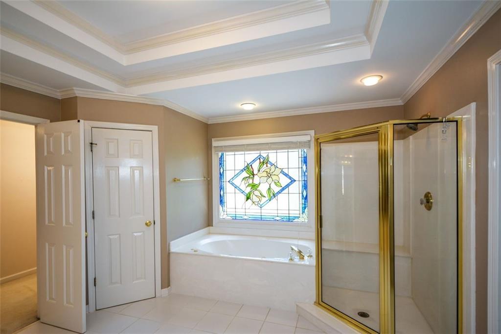 Alpharetta, Georgia, 30022, United States, 5 Bedrooms Bedrooms, ,5 BathroomsBathrooms,Residential,For Sale,2002154