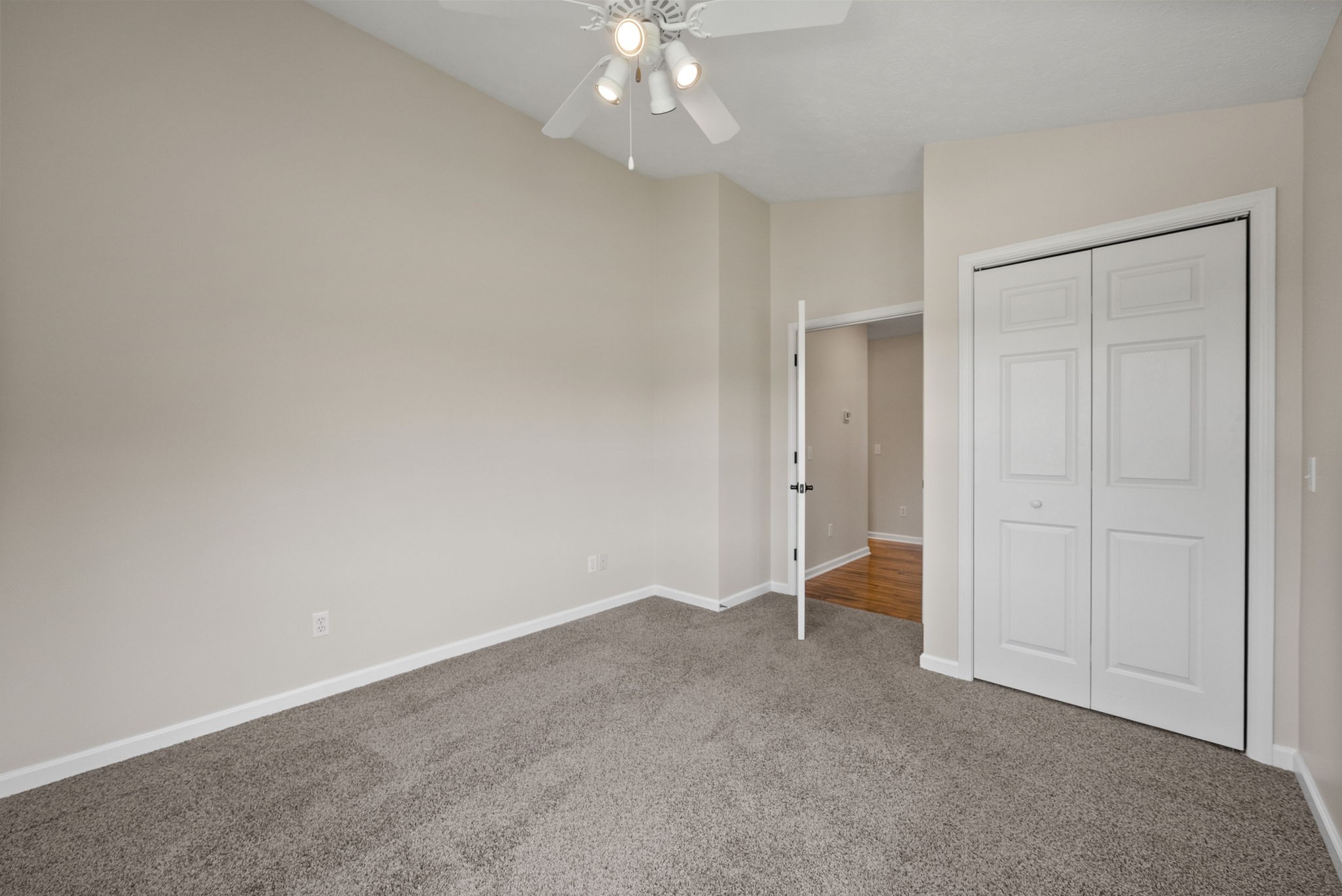 Cadiz, Kentucky, 42211, United States, 4 Bedrooms Bedrooms, ,3 BathroomsBathrooms,Residential,For Sale,1977115