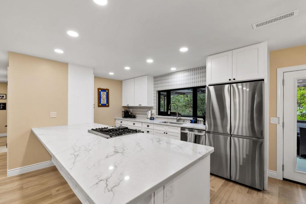 Monterey, California, 93940, United States, 3 Bedrooms Bedrooms, ,2 BathroomsBathrooms,Residential,For Sale,1975715