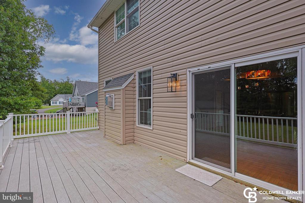 RIDGELEY, West Virginia, 26753, United States, 4 Bedrooms Bedrooms, ,3 BathroomsBathrooms,Residential,For Sale,1940316