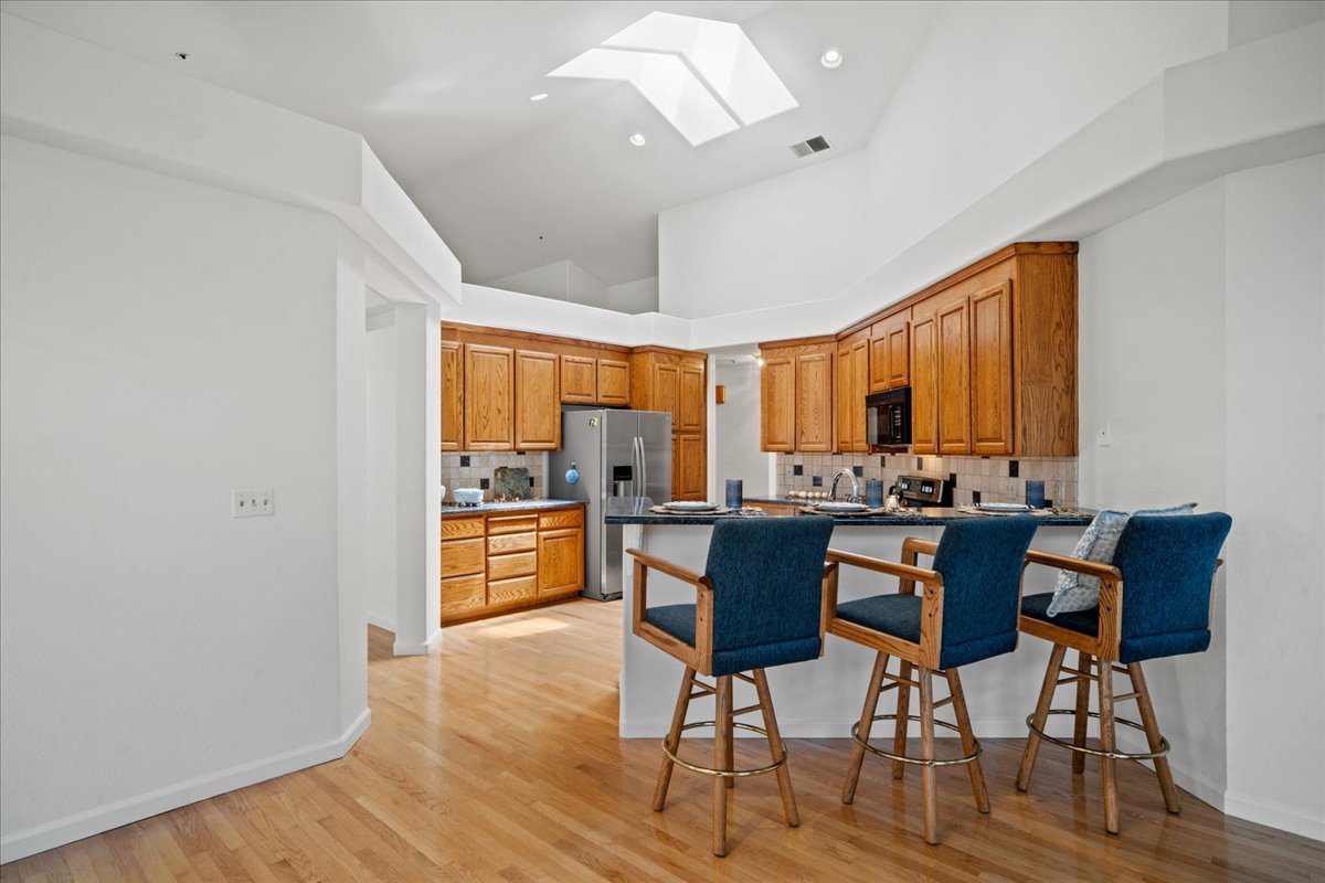 Salinas, California, 93908, United States, 3 Bedrooms Bedrooms, ,2 BathroomsBathrooms,Residential,For Sale,1914663