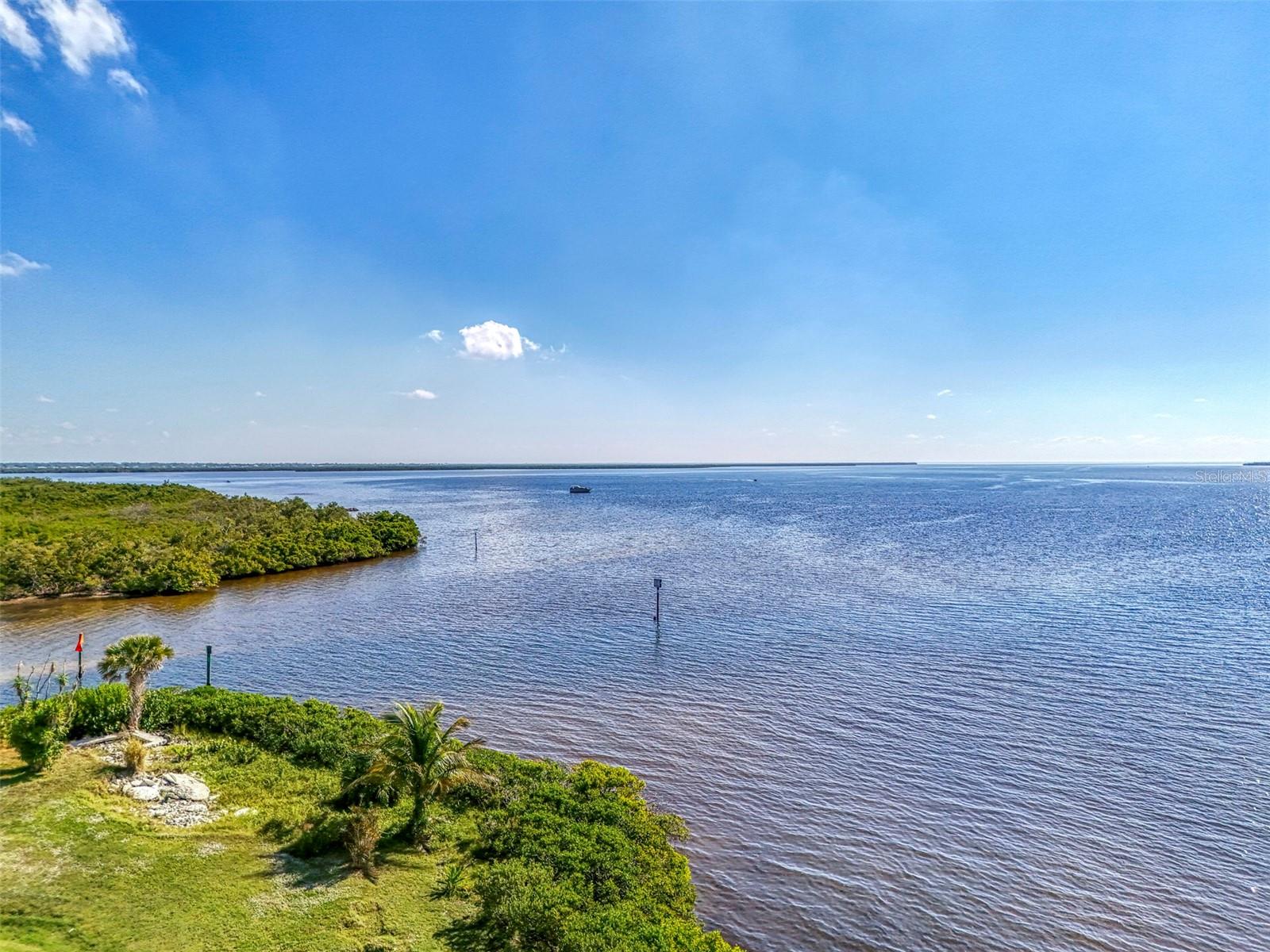 PORT CHARLOTTE, Florida, 33953, United States, 4 Bedrooms Bedrooms, ,4 BathroomsBathrooms,Residential,For Sale,1998785