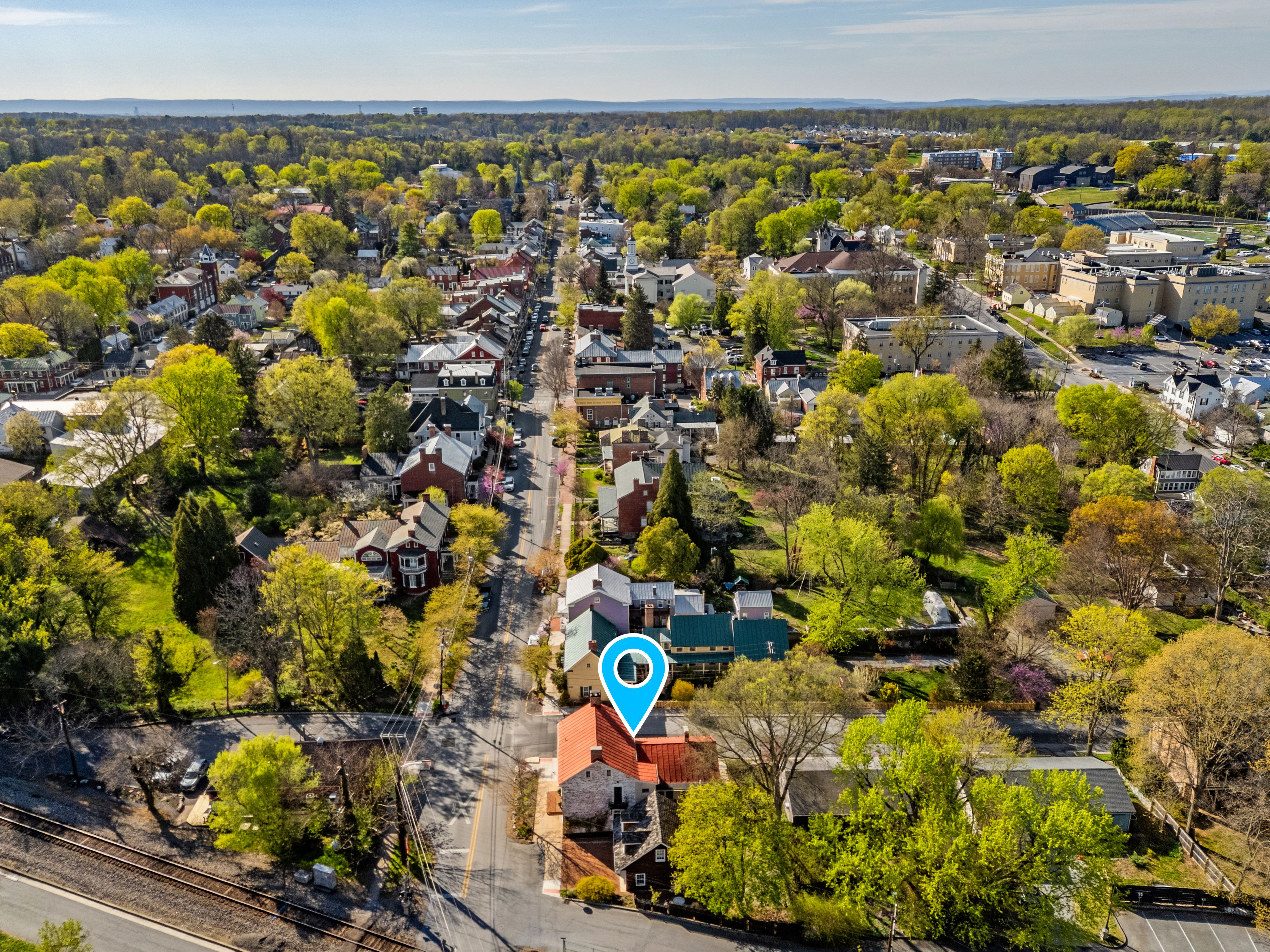  301 E German Street, Shepherdstown, WV, 25443 - 物件實景