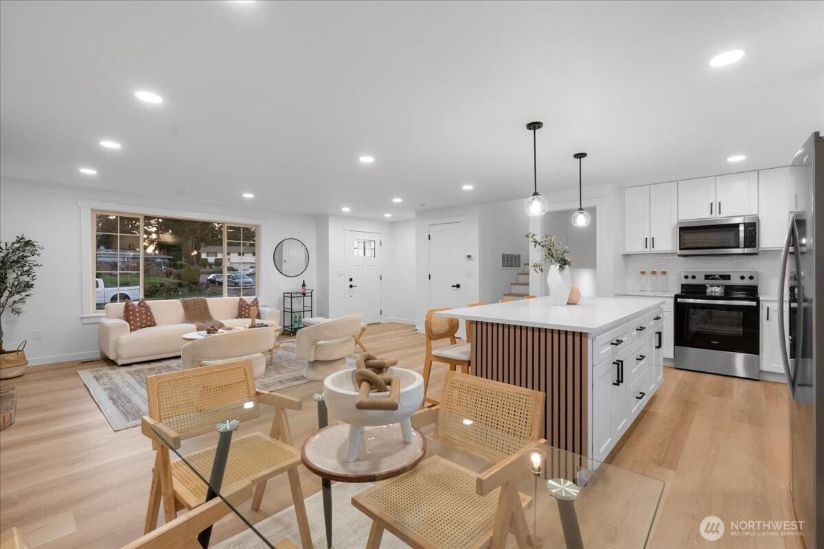 TACOMA, Washington, 98404, United States, 3 Bedrooms Bedrooms, ,2 BathroomsBathrooms,Residential,For Sale,2003286