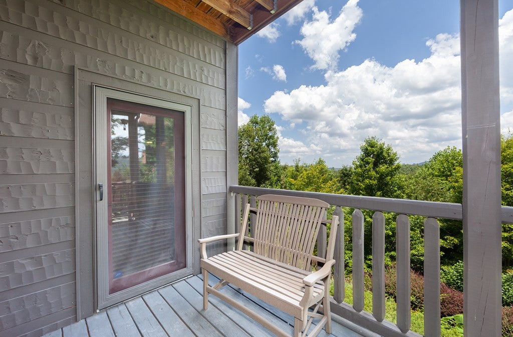 Sevierville, Tennessee, 37862, United States, 3 Bedrooms Bedrooms, ,7 BathroomsBathrooms,Residential,For Sale,1914651