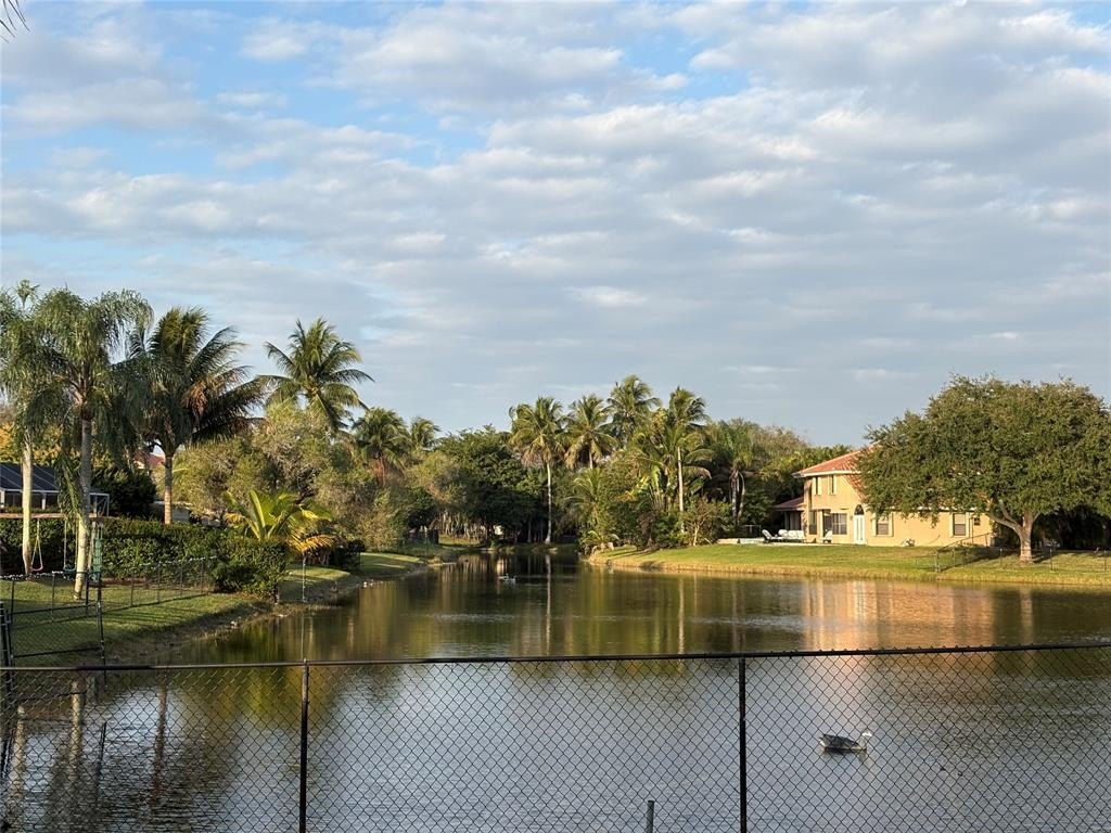 Davie, Florida, 33324, United States, 4 Bedrooms Bedrooms, ,3 BathroomsBathrooms,Residential,For Sale,1975060