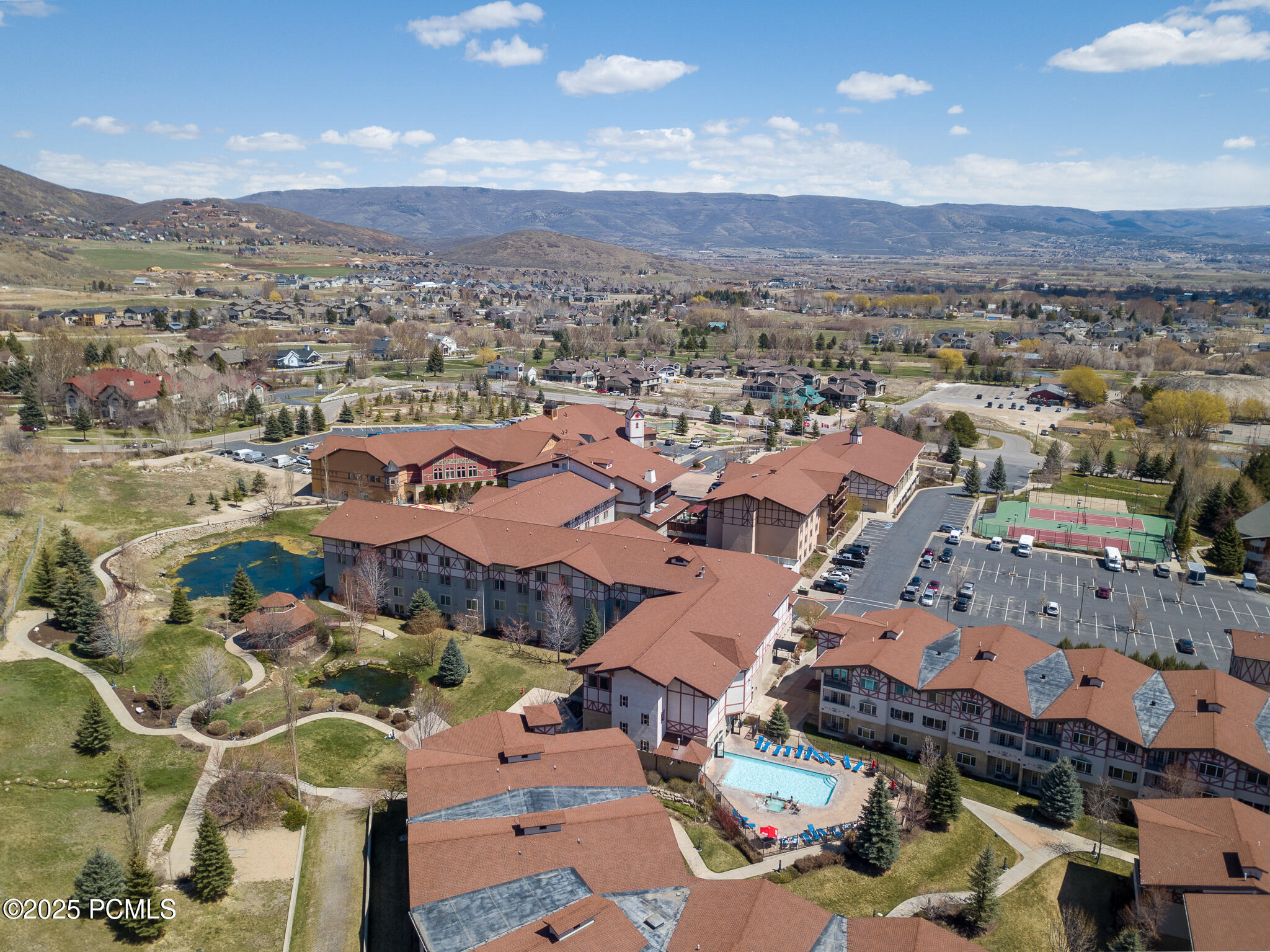 Midway, Utah, 84049, United States, 3 Bedrooms Bedrooms, ,3 BathroomsBathrooms,Residential,For Sale,1826612