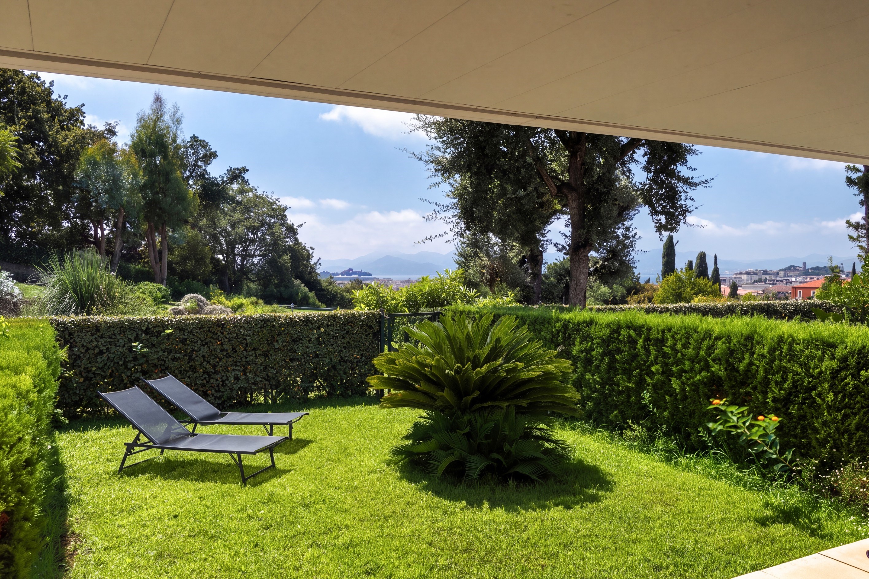  Cannes La Californie, one bedroom apartment with south facing terrace and garden - 物件實景