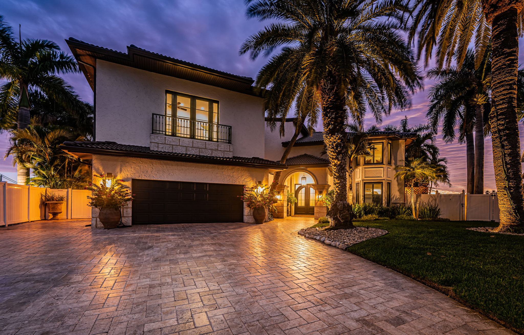 St Petersburg, Florida, 33707, United States, 5 Bedrooms Bedrooms, ,5 BathroomsBathrooms,Residential,For Sale,2007772