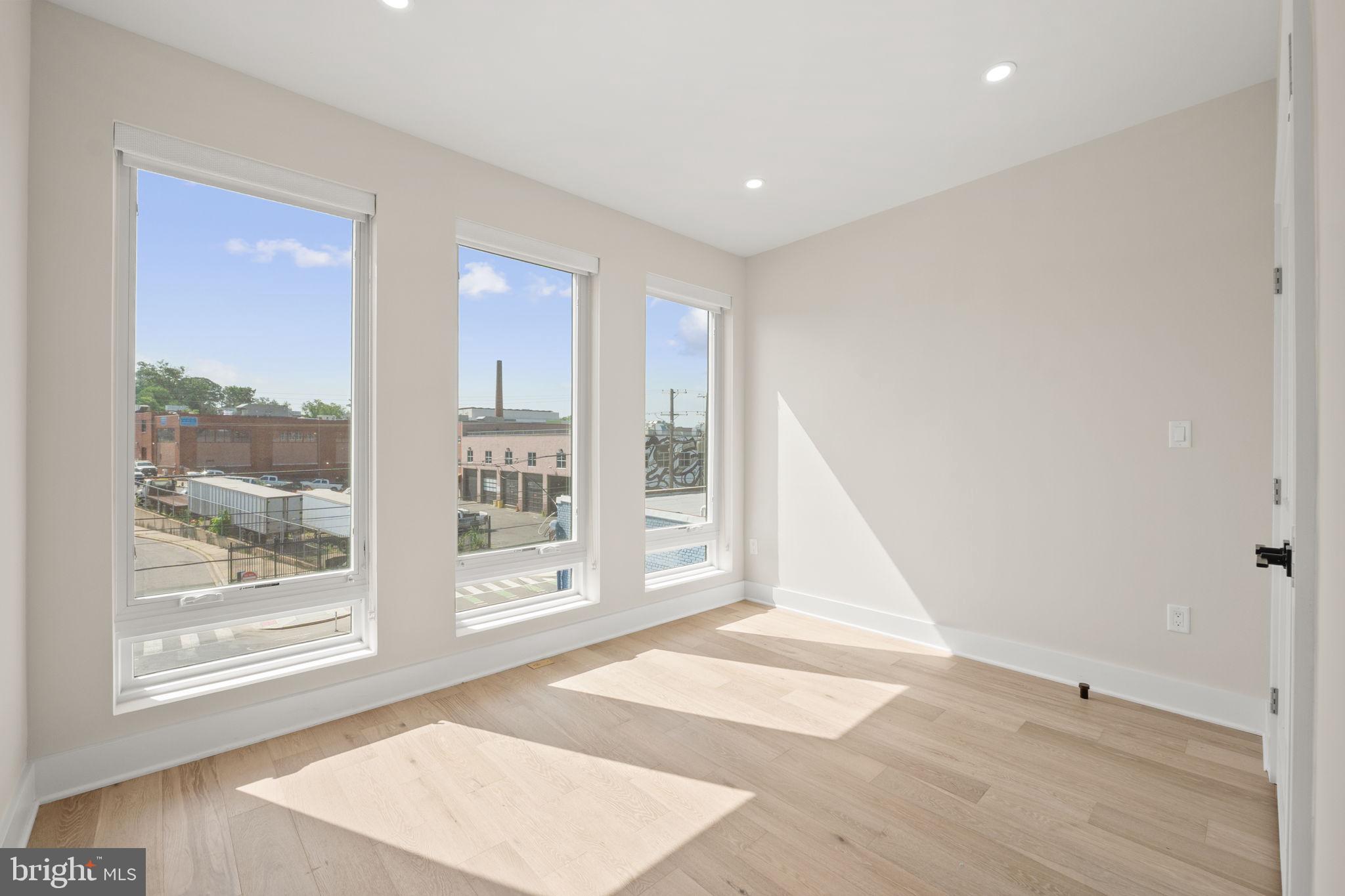 Washington, District of Columbia, 20002, United States, 3 Bedrooms Bedrooms, ,3 BathroomsBathrooms,Residential,For Sale,1928726