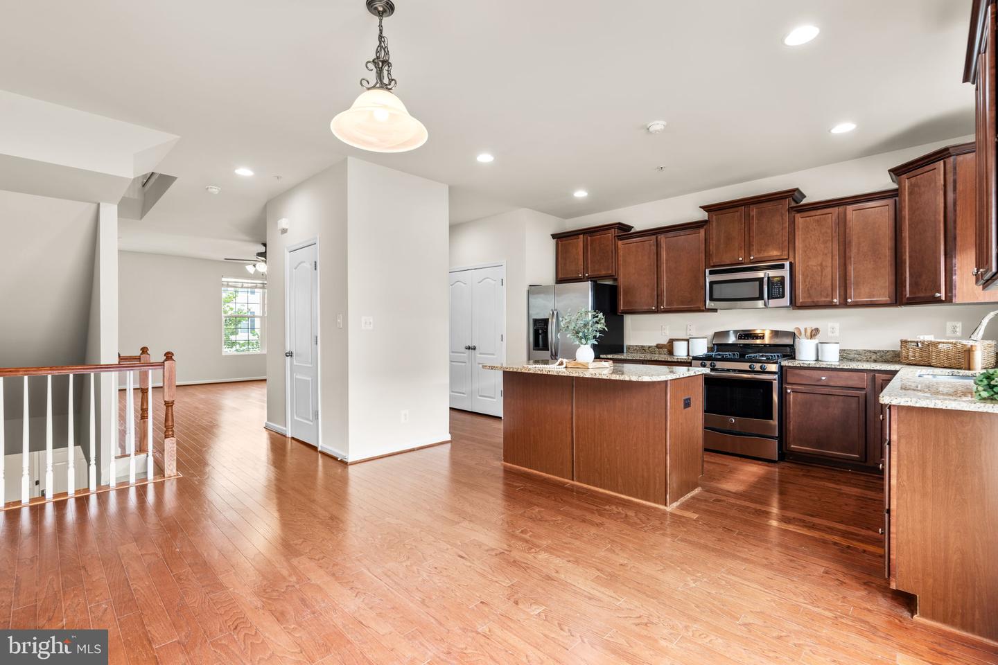 Elkridge, Maryland, 21075, United States, 4 Bedrooms Bedrooms, ,4 BathroomsBathrooms,Residential,For Sale,1940277