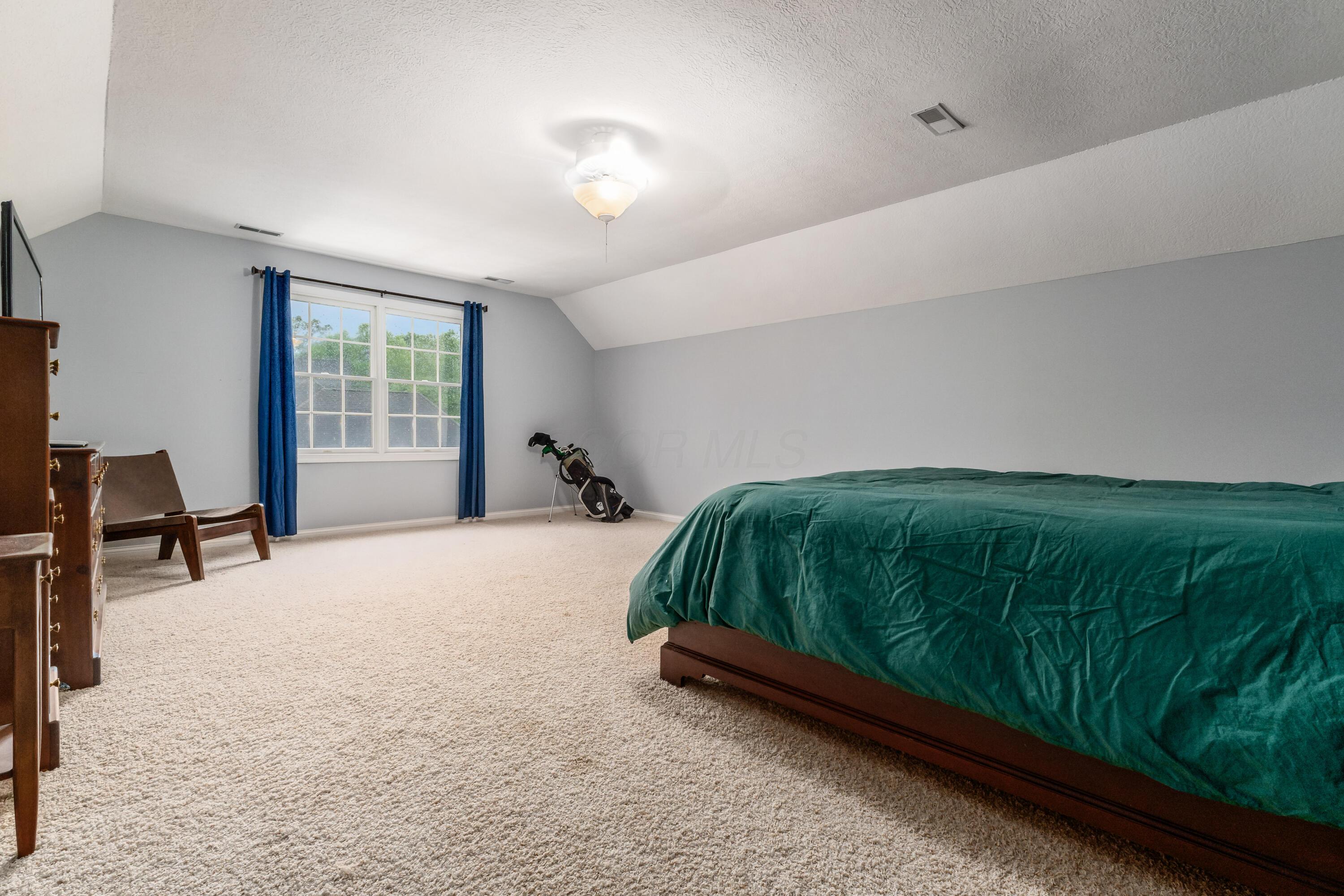 Blacklick, Ohio, 43004, United States, 5 Bedrooms Bedrooms, ,6 BathroomsBathrooms,Residential,For Sale,1895404