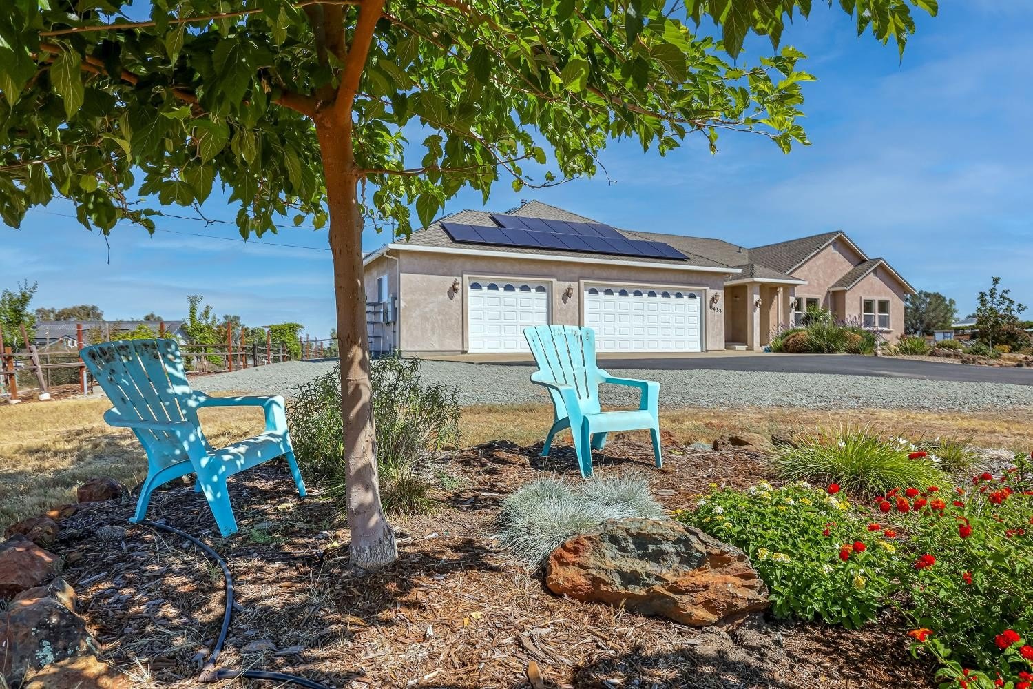 Valley Springs, California, 95252, United States, 3 Bedrooms Bedrooms, ,4 BathroomsBathrooms,Residential,For Sale,1981868