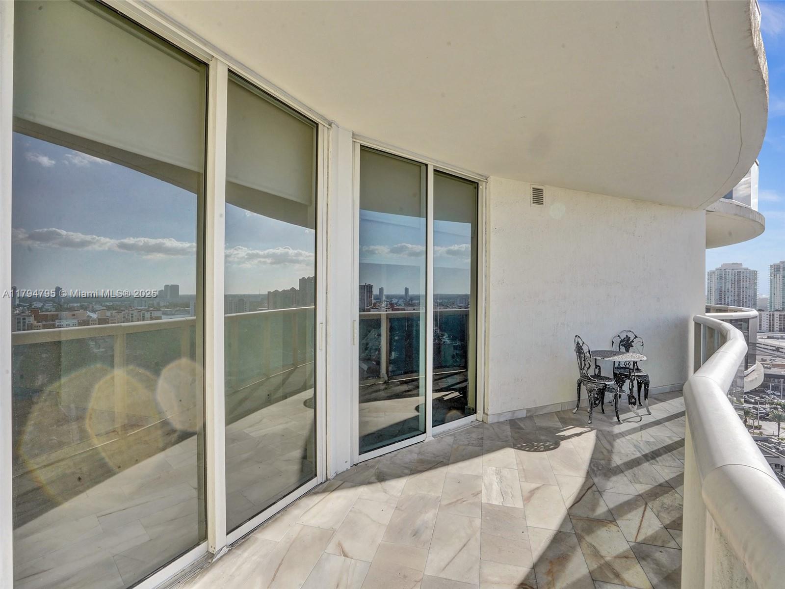 Sunny Isles Beach, Florida, 33160, United States, 2 Bedrooms Bedrooms, ,3 BathroomsBathrooms,Residential,For Sale,1794345