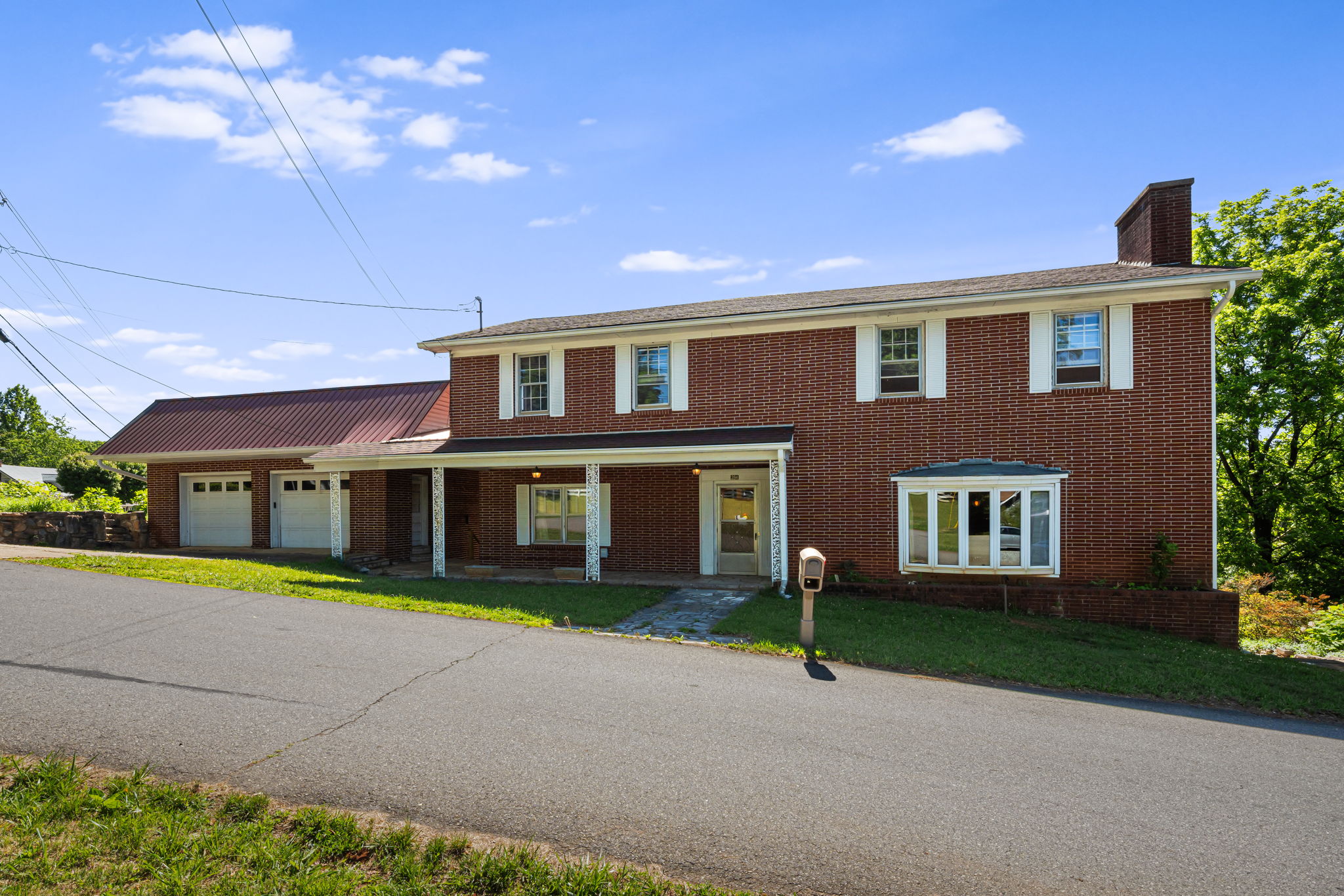 Mars Hill, North Carolina, 28754, United States, 5 Bedrooms Bedrooms, ,3 BathroomsBathrooms,Residential,For Sale,2049468