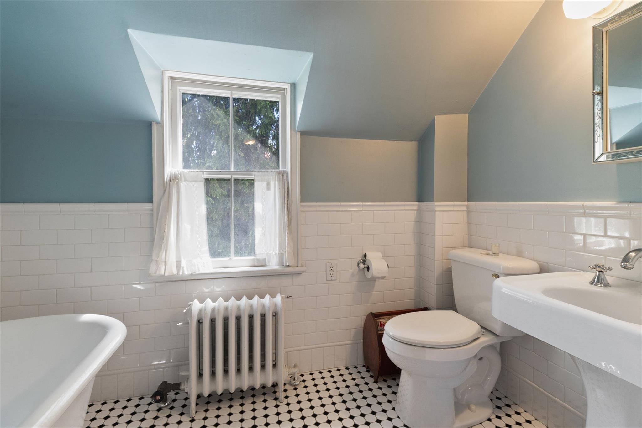 Mahopac, New York, 10541, United States, 3 Bedrooms Bedrooms, ,3 BathroomsBathrooms,Residential,For Sale,1804157
