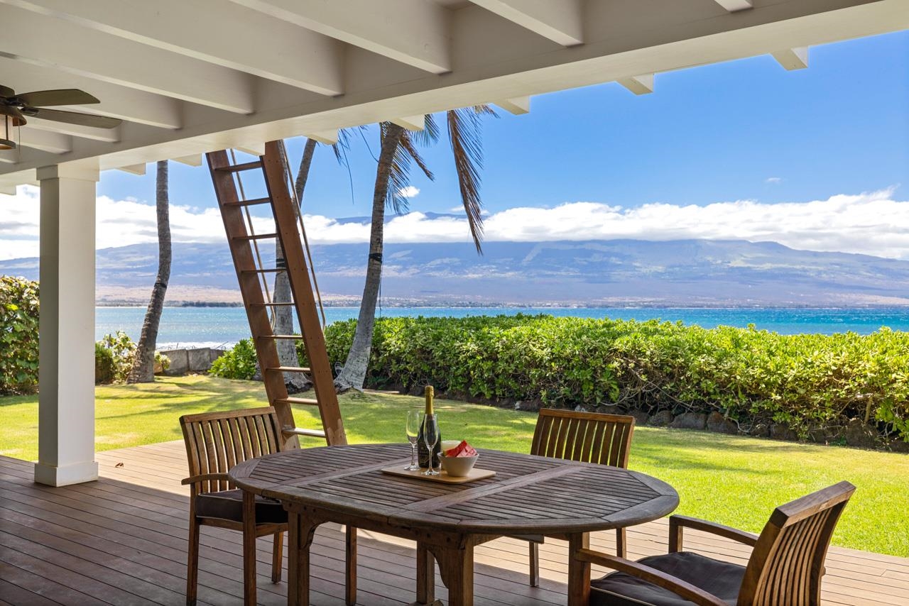 Wailuku, Hawaii, 96793, United States, 2 Bedrooms Bedrooms, ,3 BathroomsBathrooms,Residential,For Sale,1924877