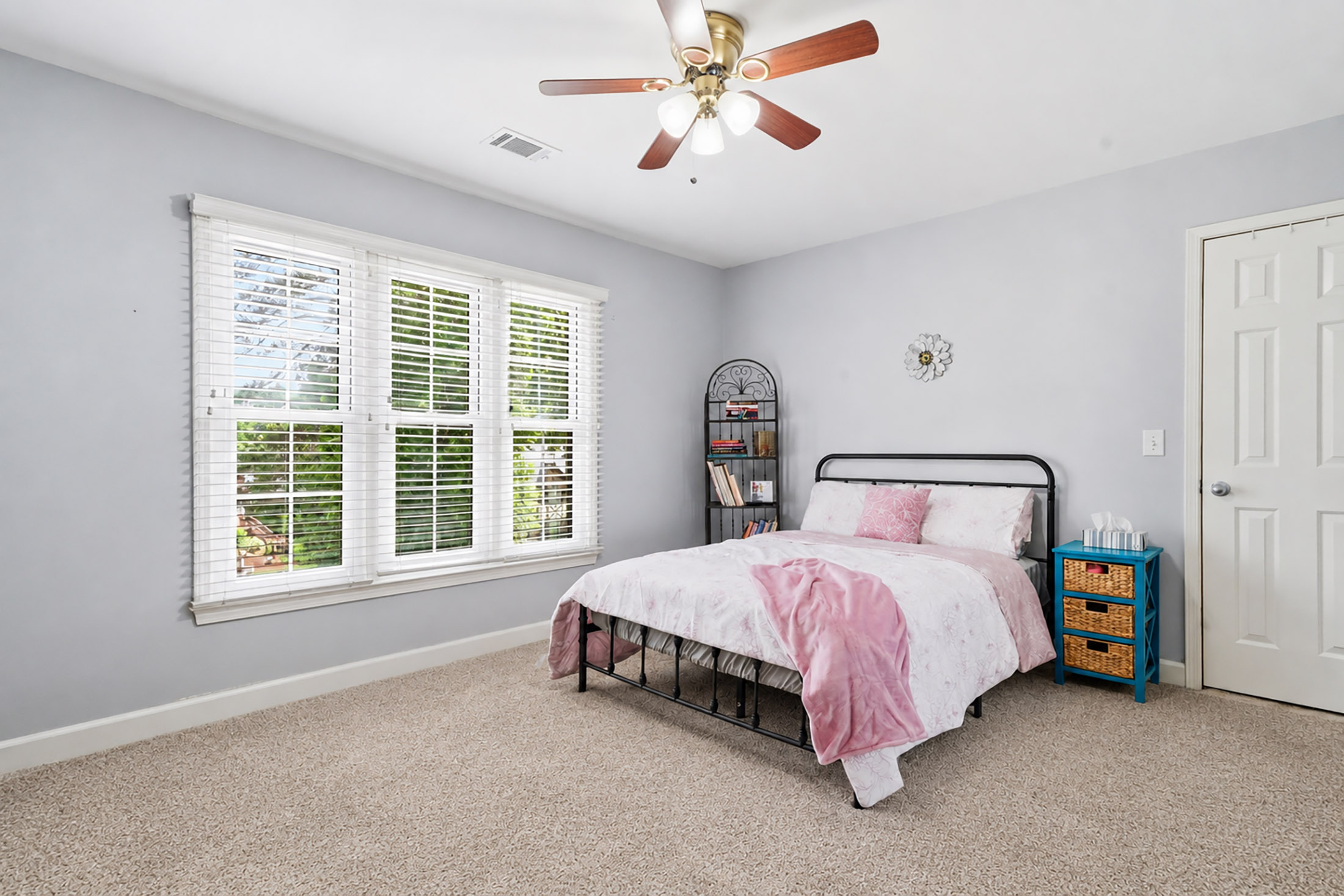  This Glastonberry Home Is Ready to Welcome Its Next Chapter - 物件實景