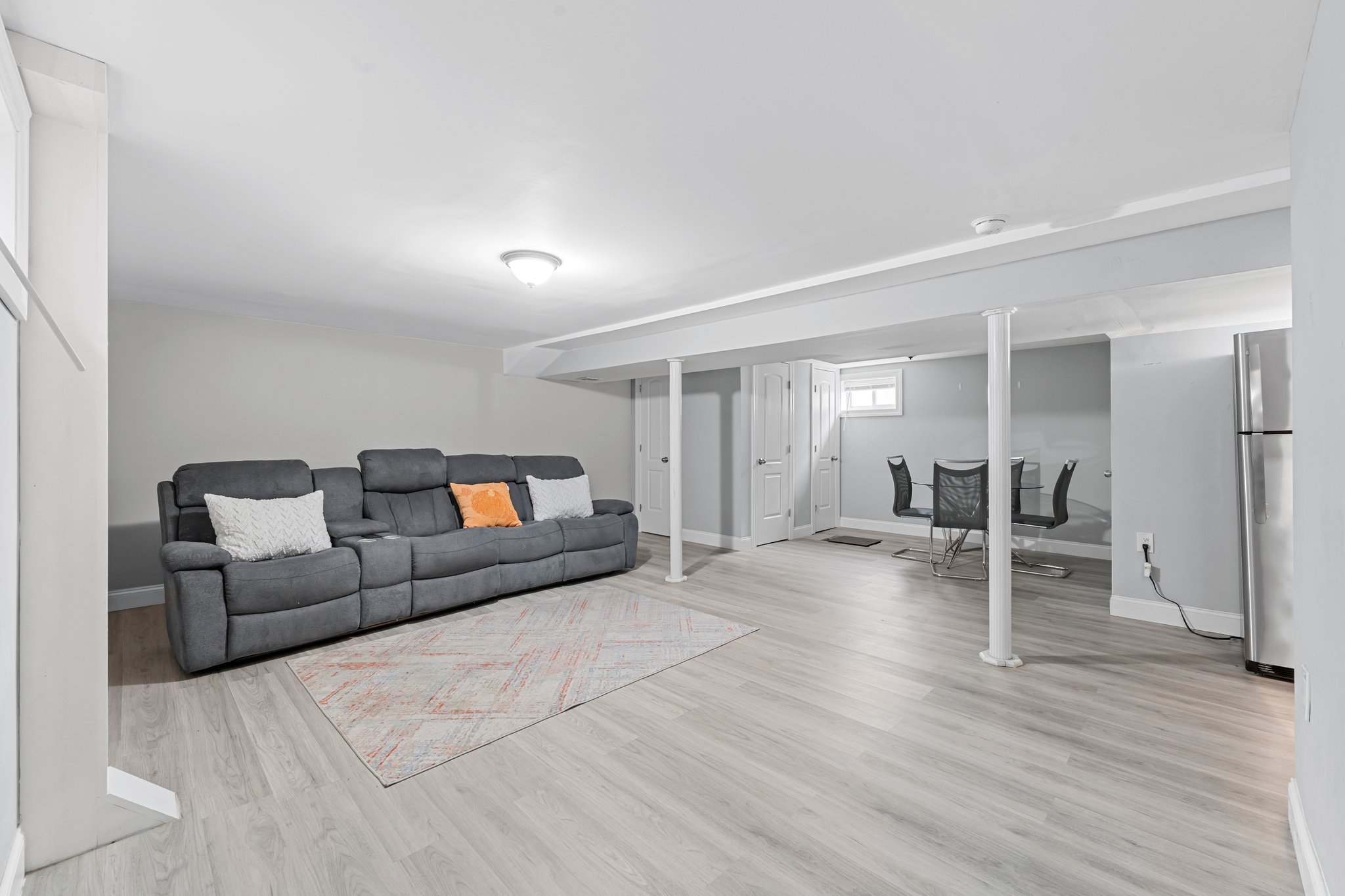 Valley Stream, New York, 11580, United States, 4 Bedrooms Bedrooms, ,3 BathroomsBathrooms,Residential,For Sale,1935482
