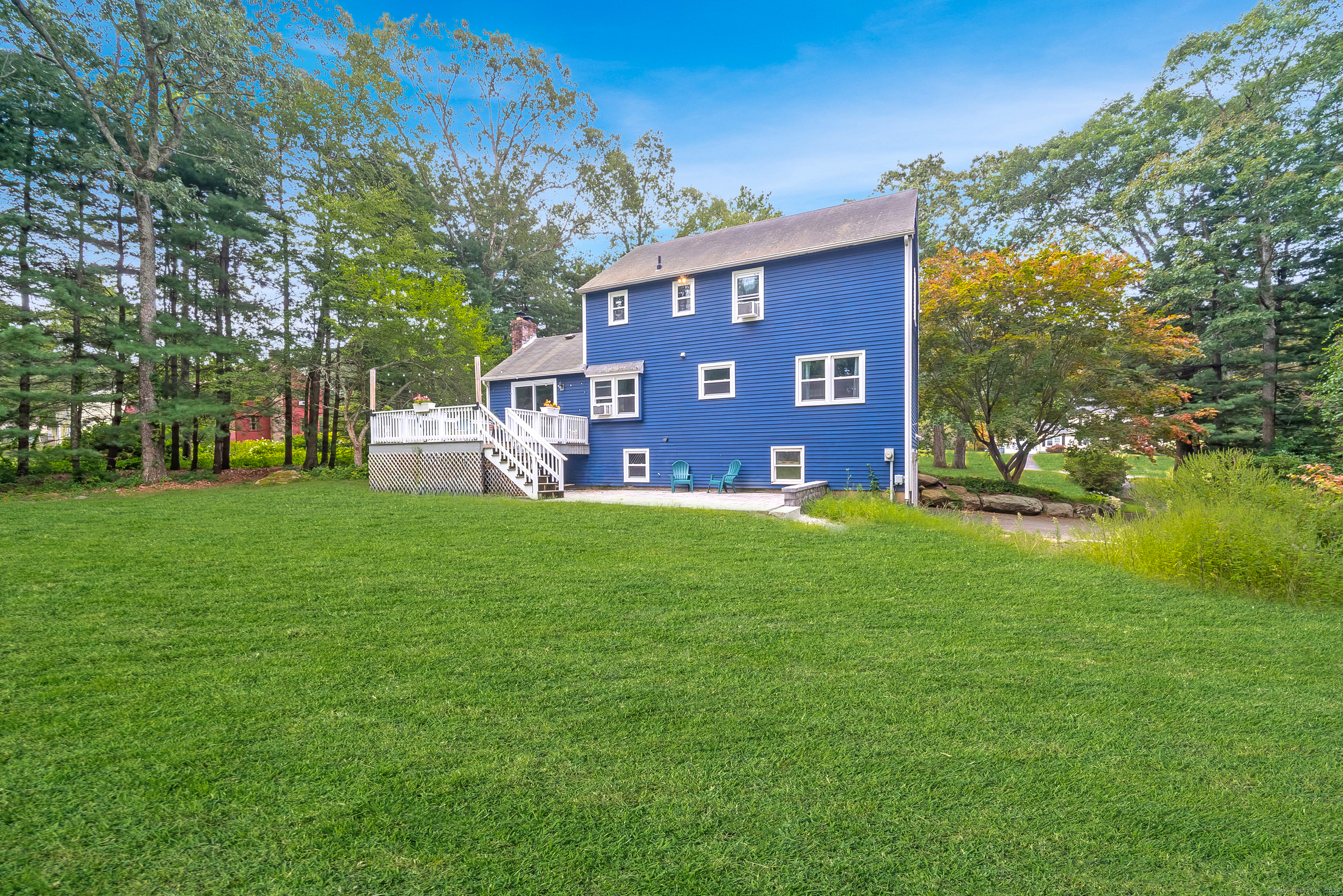 Clinton, Connecticut, 06413, United States, 3 Bedrooms Bedrooms, ,3 BathroomsBathrooms,Residential,For Sale,1939957
