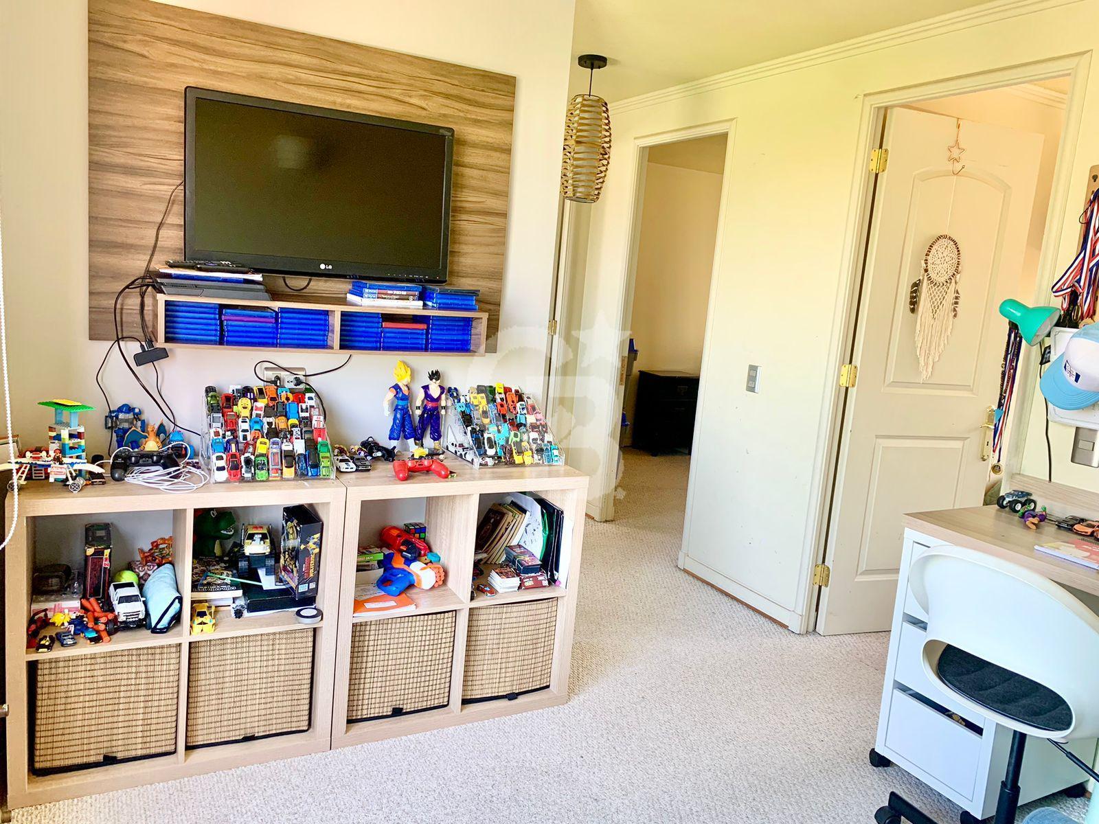 Lo Barnechea, Chile, 5 Bedrooms Bedrooms, ,4 BathroomsBathrooms,Residential,For Sale,1992100