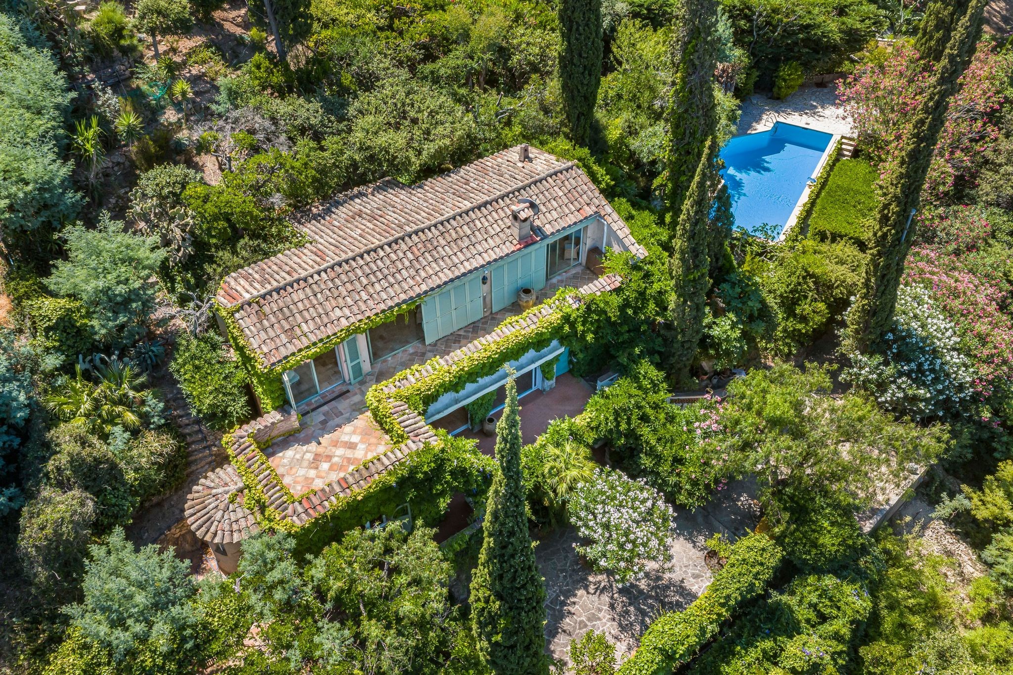  Théoule-sur-Mer, Provençal villa for sale, 180 sqm, panoramic sea views, swimmi… - 物件實景