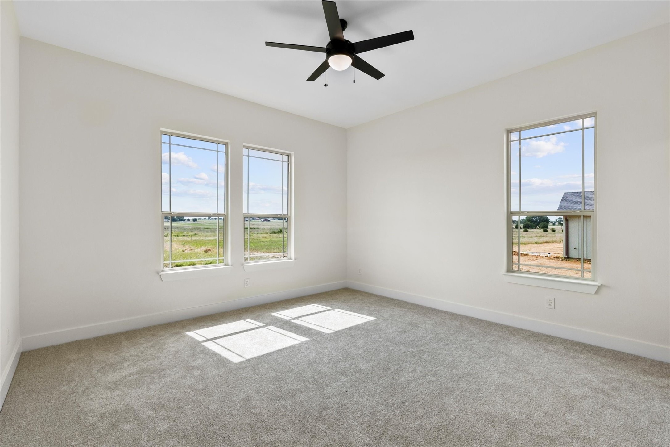 Whitesboro, Texas, 76273, United States, 4 Bedrooms Bedrooms, ,4 BathroomsBathrooms,Residential,For Sale,1848592