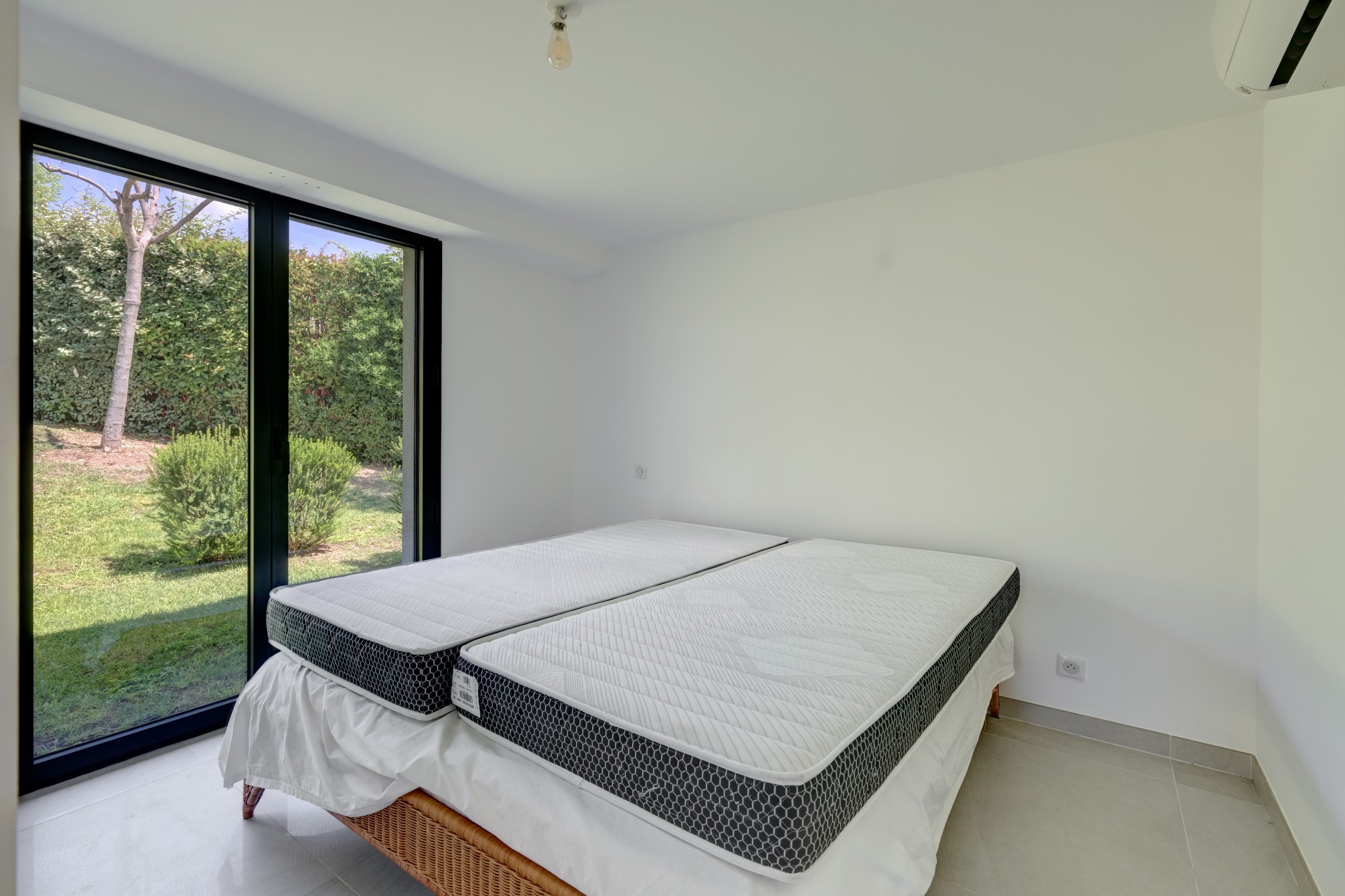  Luxury apartment for sale in Cannes Californie Vallauris within a secure privat… - 物件實景