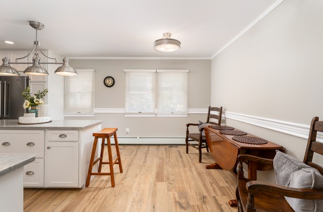 Shoreham, New York, 11786, United States, 5 Bedrooms Bedrooms, ,3 BathroomsBathrooms,Residential,For Sale,1990330