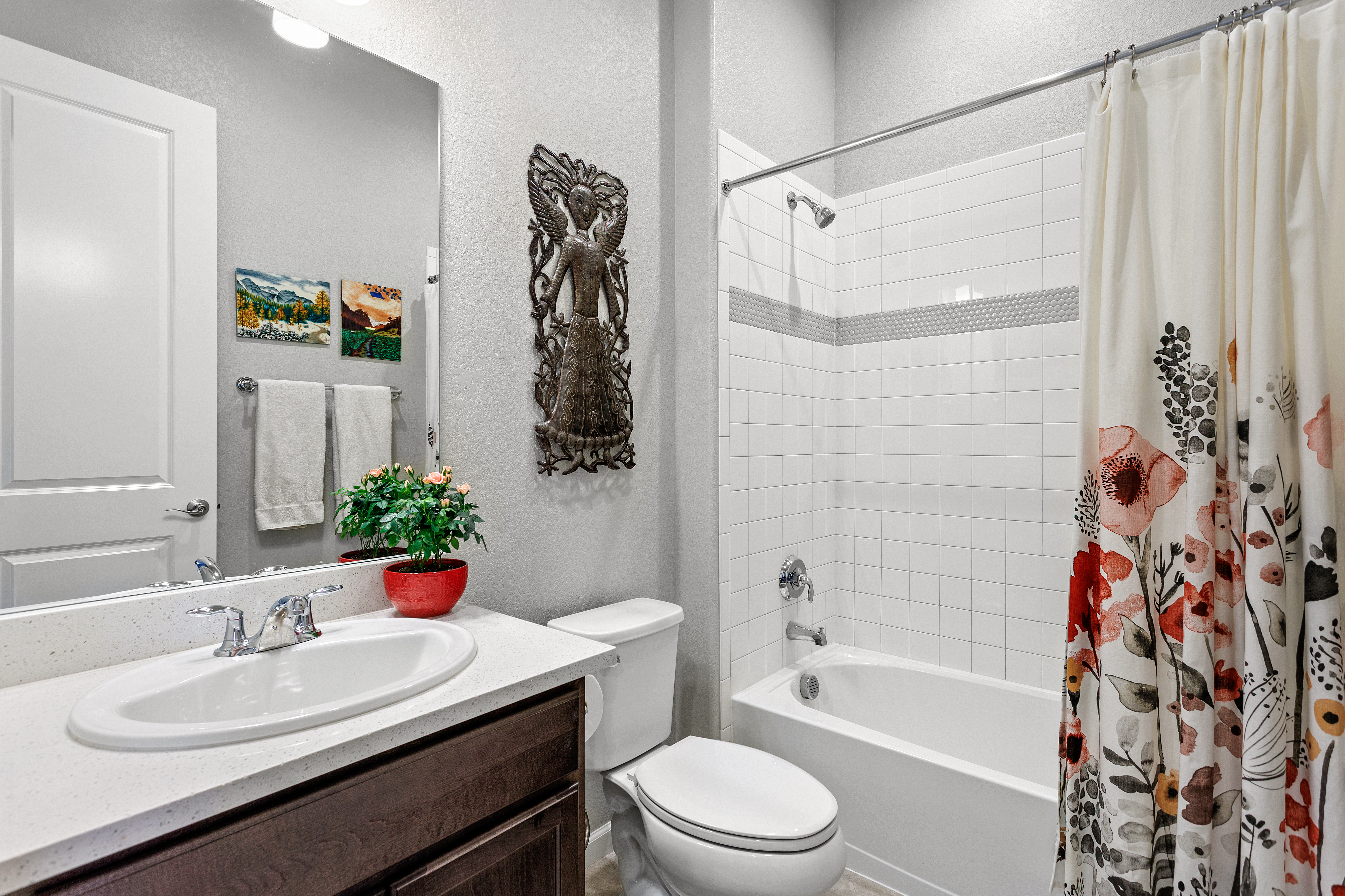  Ranch Perfection in Reata North Chef Kitchen Main Floor Suite & Basement Oasis - 物件實景