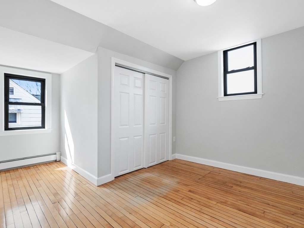 Waltham, Massachusetts, 02453, United States, 5 Bedrooms Bedrooms, ,3 BathroomsBathrooms,Residential,For Sale,1744769