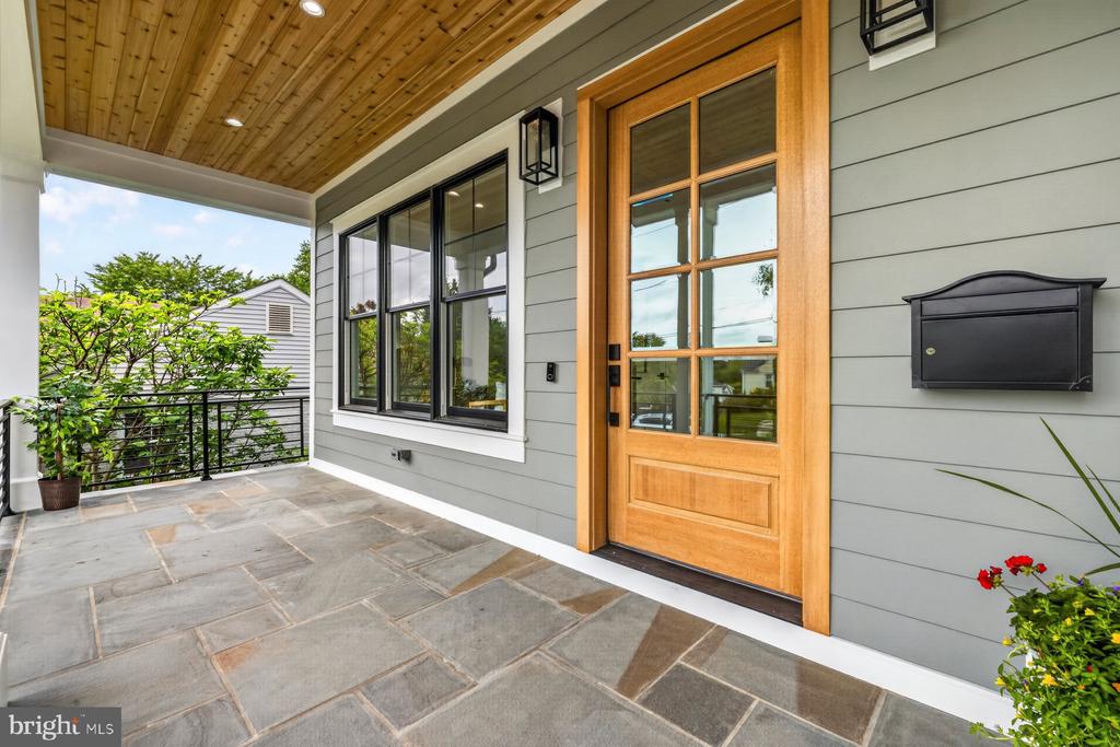 Kensington, Maryland, 20895, United States, 5 Bedrooms Bedrooms, ,5 BathroomsBathrooms,Residential,For Sale,2048532