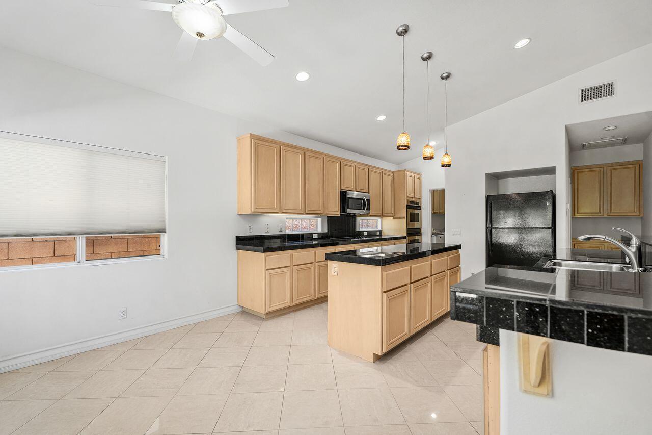 Indio, California, 92201, United States, 3 Bedrooms Bedrooms, ,3 BathroomsBathrooms,Residential,For Sale,1955599