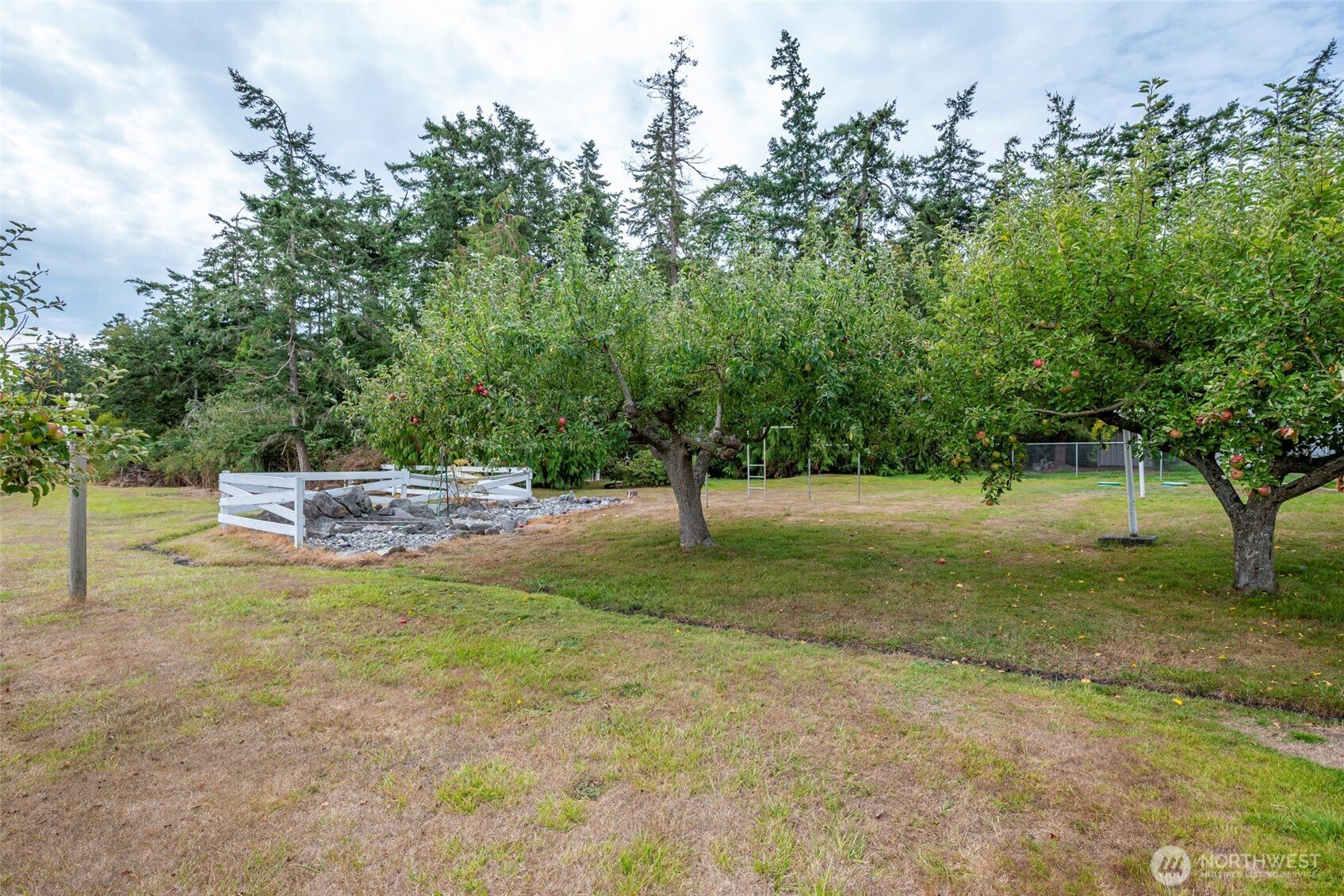 Oak Harbor, Washington, 98277, United States, 4 Bedrooms Bedrooms, ,1 BathroomBathrooms,Residential,For Sale,1926179