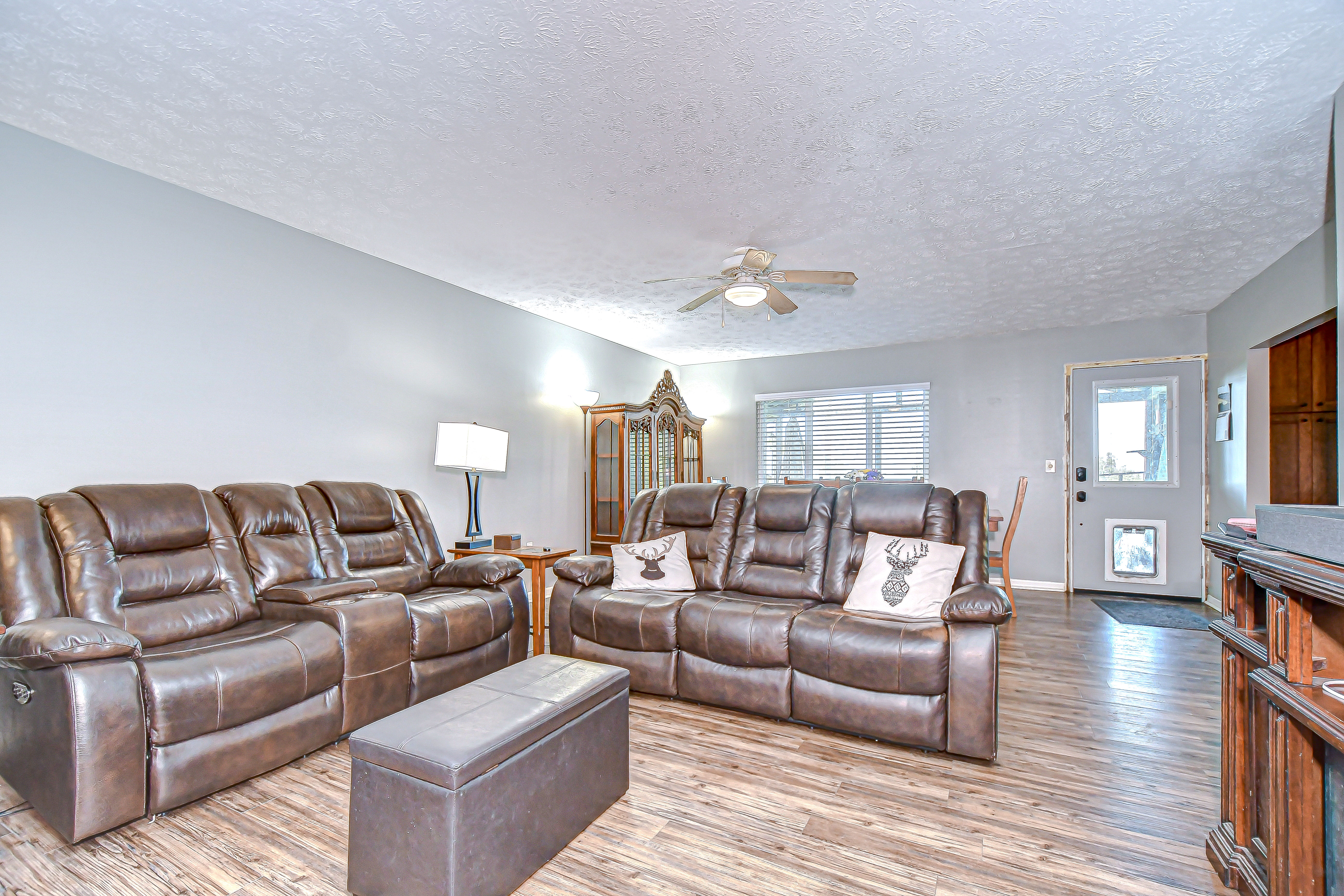 Dade City, Florida, 33523, United States, 4 Bedrooms Bedrooms, ,3 BathroomsBathrooms,Residential,For Sale,1873323