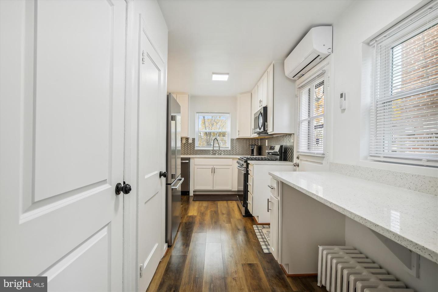 3300 18th Pl Se, WASHINGTON, District Of Columbia, 20020, United States, 5 Bedrooms Bedrooms, ,3 BathroomsBathrooms,Residential,For Sale,3300 18th Pl Se,1431167