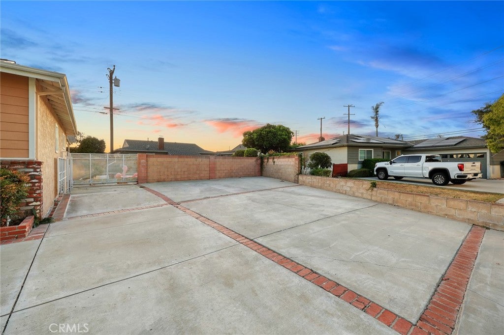 Whittier, California, 90604, United States, 4 Bedrooms Bedrooms, ,2 BathroomsBathrooms,Residential,For Sale,1918097
