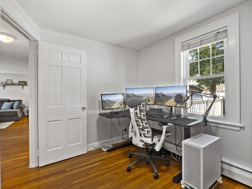 Peabody, Massachusetts, 01960, United States, 2 Bedrooms Bedrooms, ,1 BathroomBathrooms,Residential,For Sale,1930941