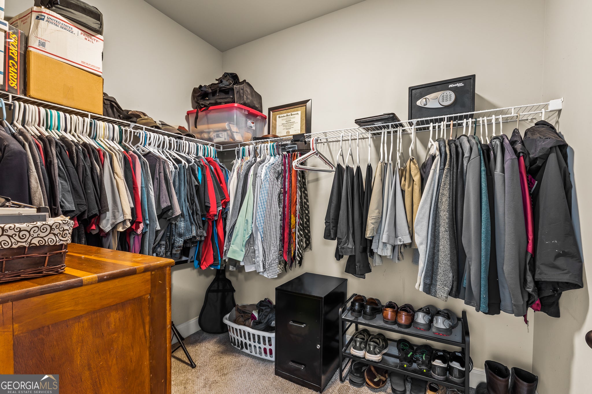 Senoia, Georgia, 30276, United States, 4 Bedrooms Bedrooms, ,3 BathroomsBathrooms,Residential,For Sale,1990817