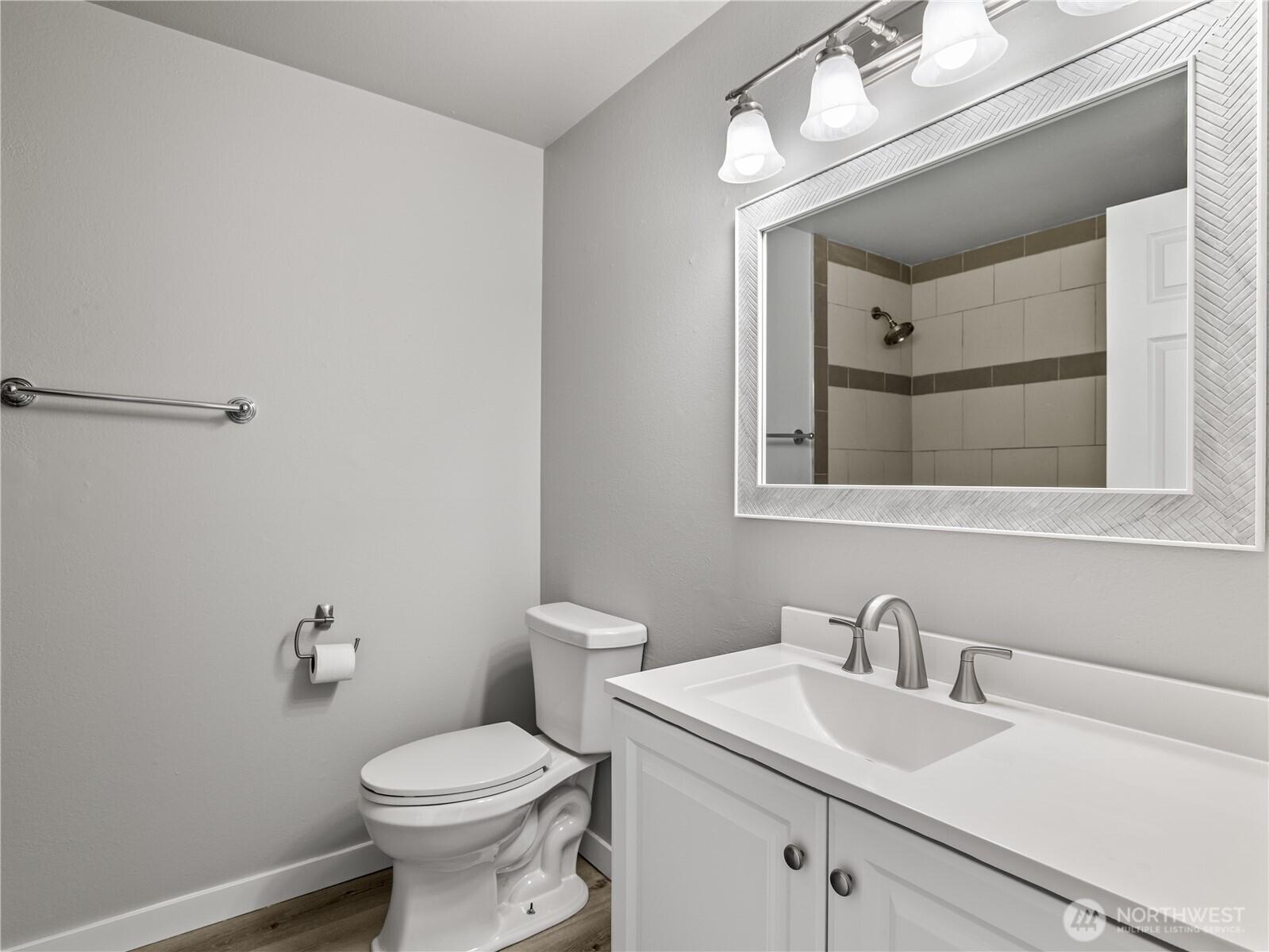 BURIEN, Washington, 98146, United States, 7 Bedrooms Bedrooms, ,4 BathroomsBathrooms,Residential,For Sale,1913581