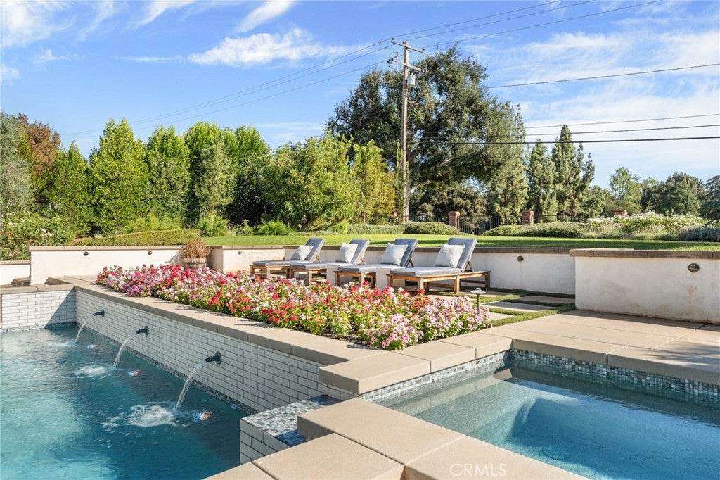 Redlands, California, 92373, United States, 5 Bedrooms Bedrooms, ,6 BathroomsBathrooms,Residential,For Sale,1984155