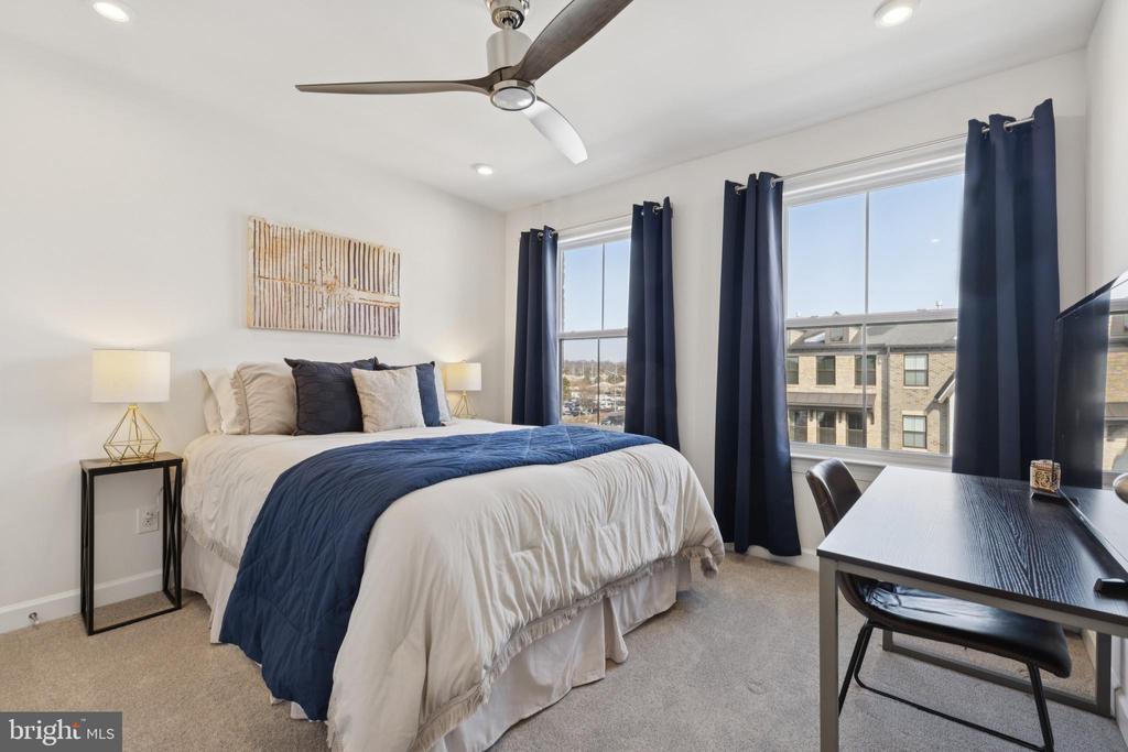 Alexandria, Virginia, 22306, United States, 3 Bedrooms Bedrooms, ,4 BathroomsBathrooms,Residential,For Sale,2019701