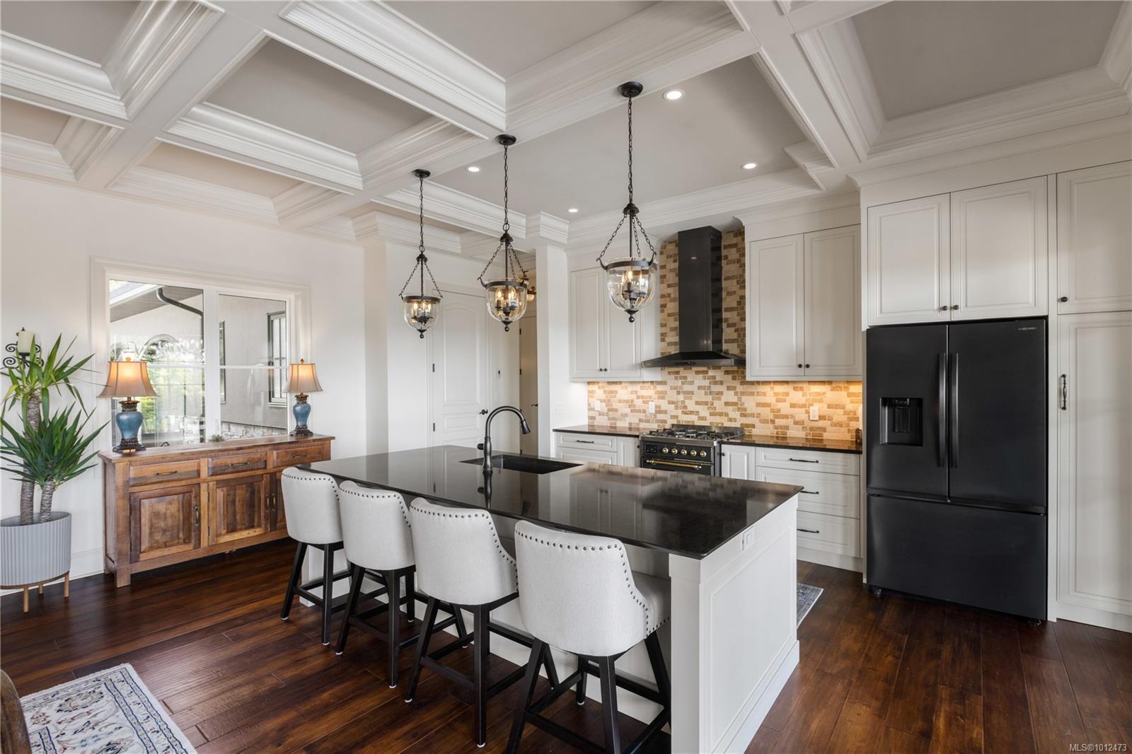 NORTH SAANICH, British Columbia, V8L 5M1, CA, 3 Bedrooms Bedrooms, ,Residential,For Sale,1948339