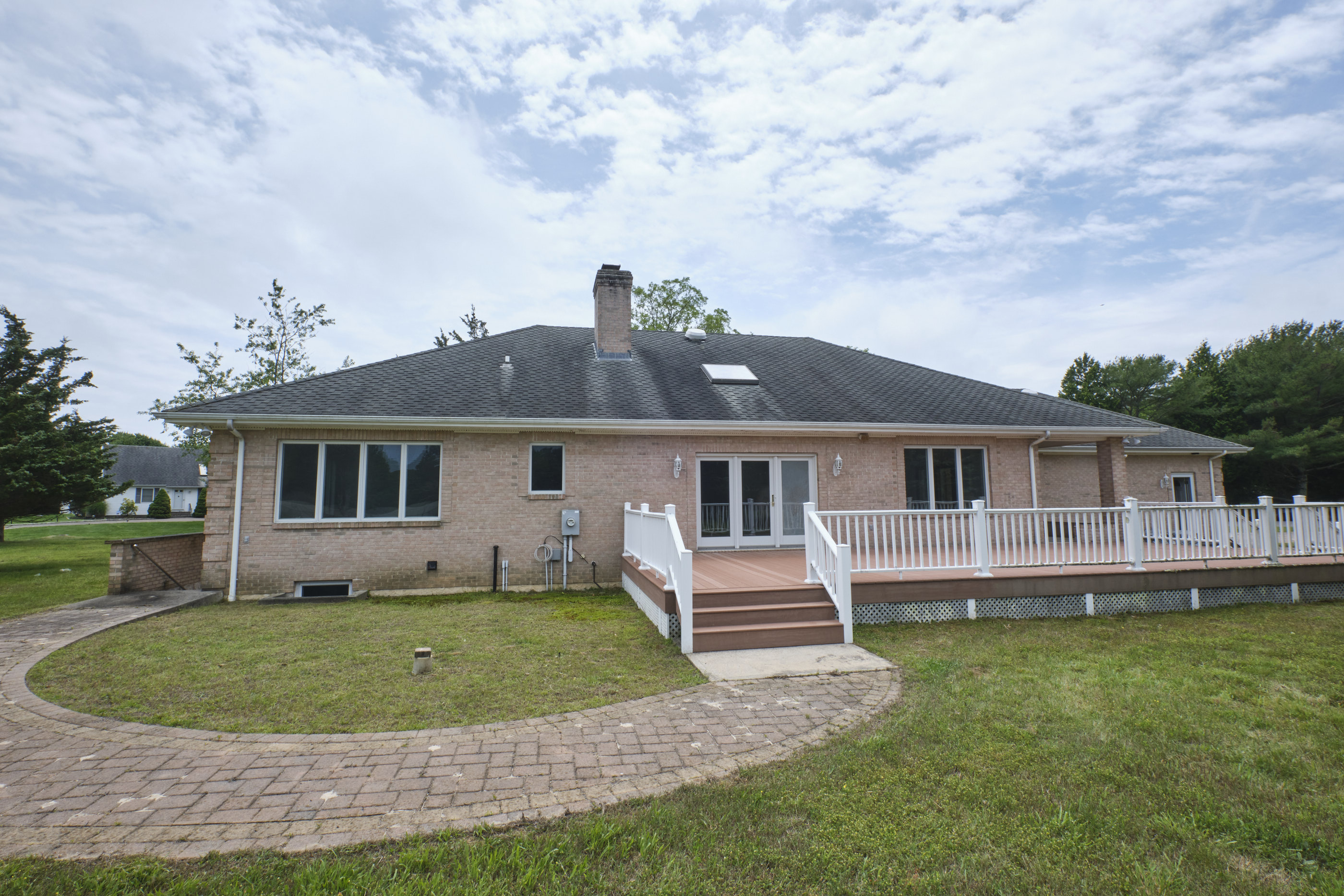 East Marion, New York, 11939, United States, 3 Bedrooms Bedrooms, ,3 BathroomsBathrooms,Residential,For Sale,1895057
