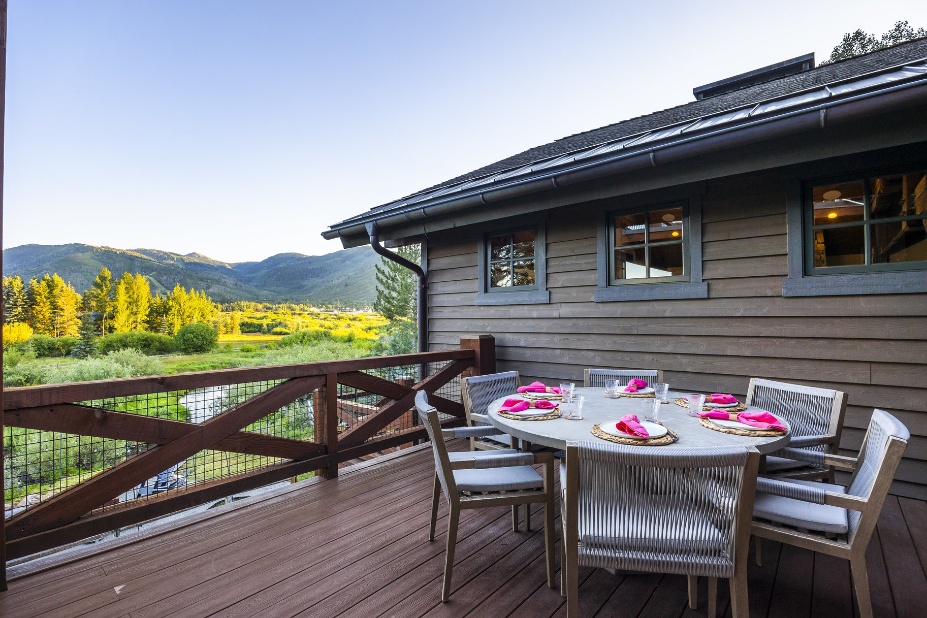  Rare Park Meadows Retreat with Creekside Setting and Expansive Ski Resort Views - 物件實景