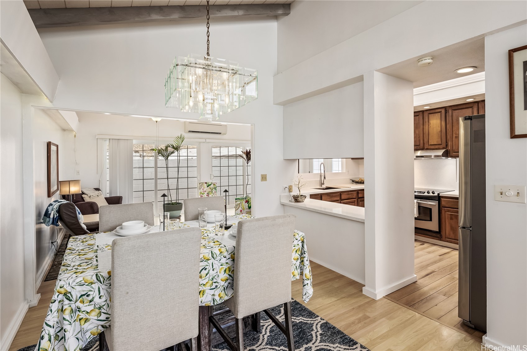 Honolulu, Hawaii, 96825, United States, 3 Bedrooms Bedrooms, ,3 BathroomsBathrooms,Residential,For Sale,1987941