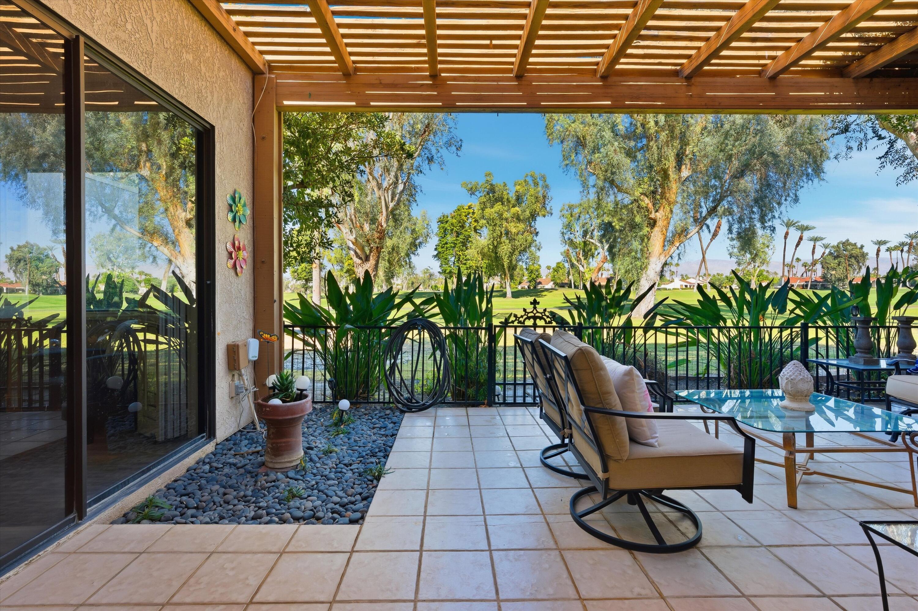 Rancho Mirage, California, 92270, United States, 2 Bedrooms Bedrooms, ,2 BathroomsBathrooms,Residential,For Sale,1993377