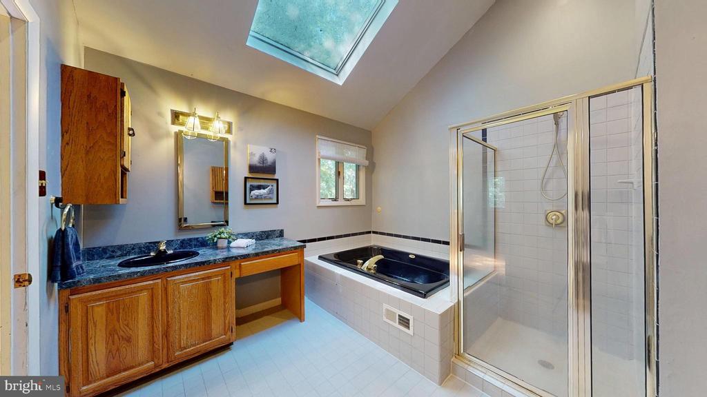 Medford, New Jersey, 08055, United States, 4 Bedrooms Bedrooms, ,4 BathroomsBathrooms,Residential,For Sale,1982582