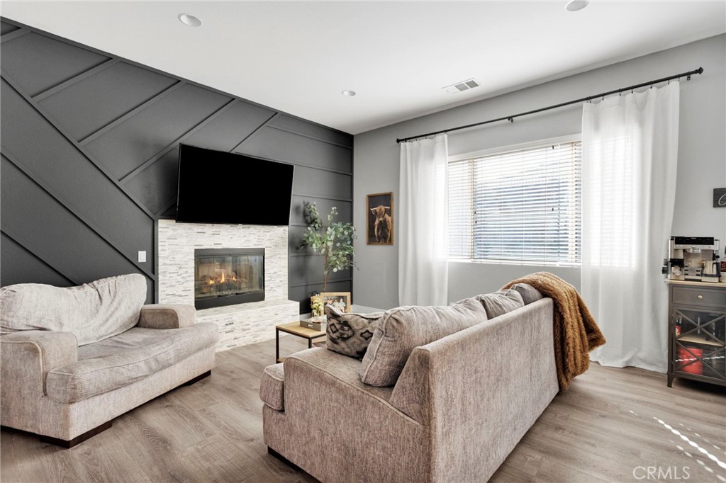 Hesperia, California, 92344, United States, 5 Bedrooms Bedrooms, ,4 BathroomsBathrooms,Residential,For Sale,2010754